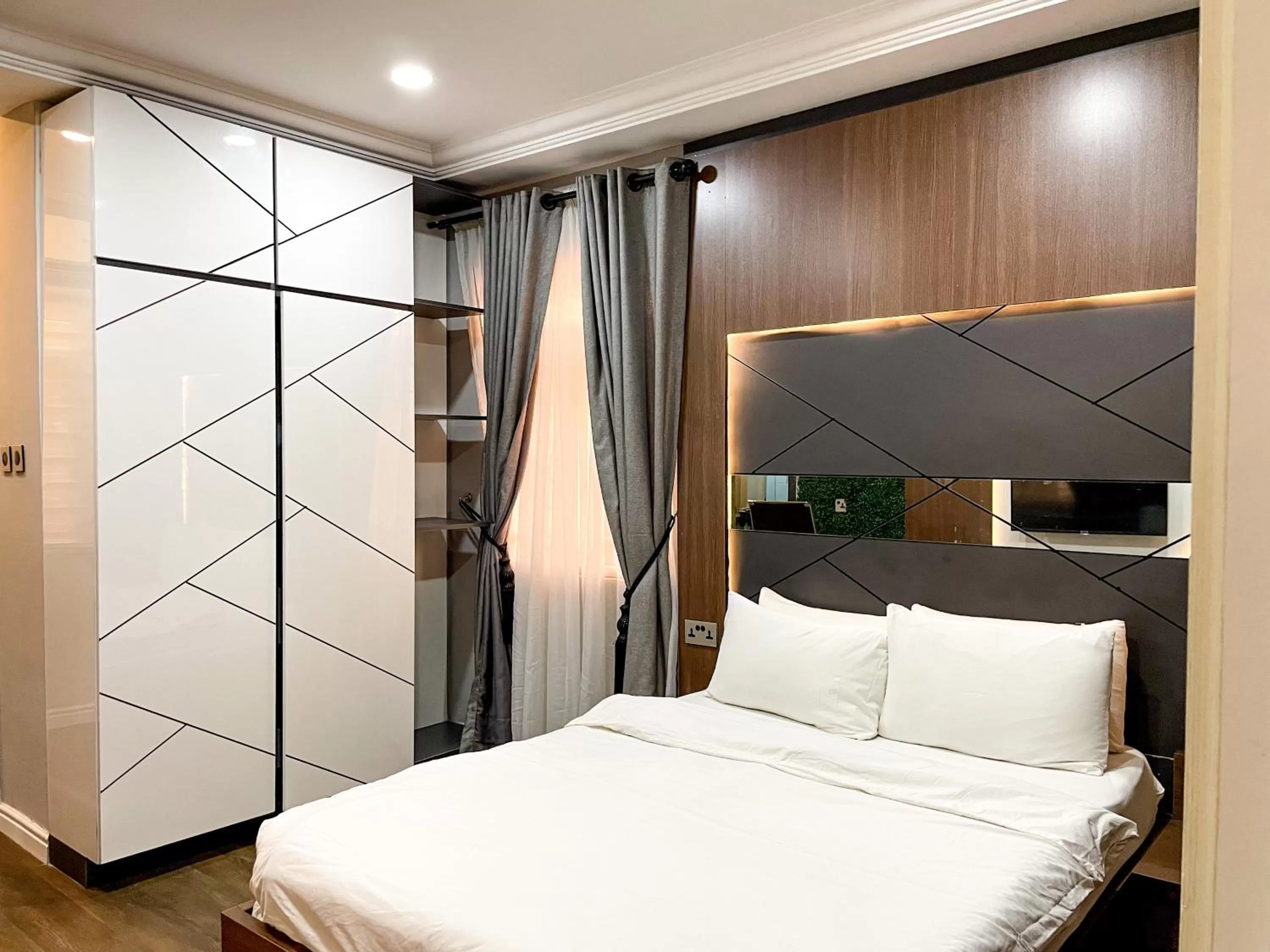 Bed in Whytescape Serviced Apartments