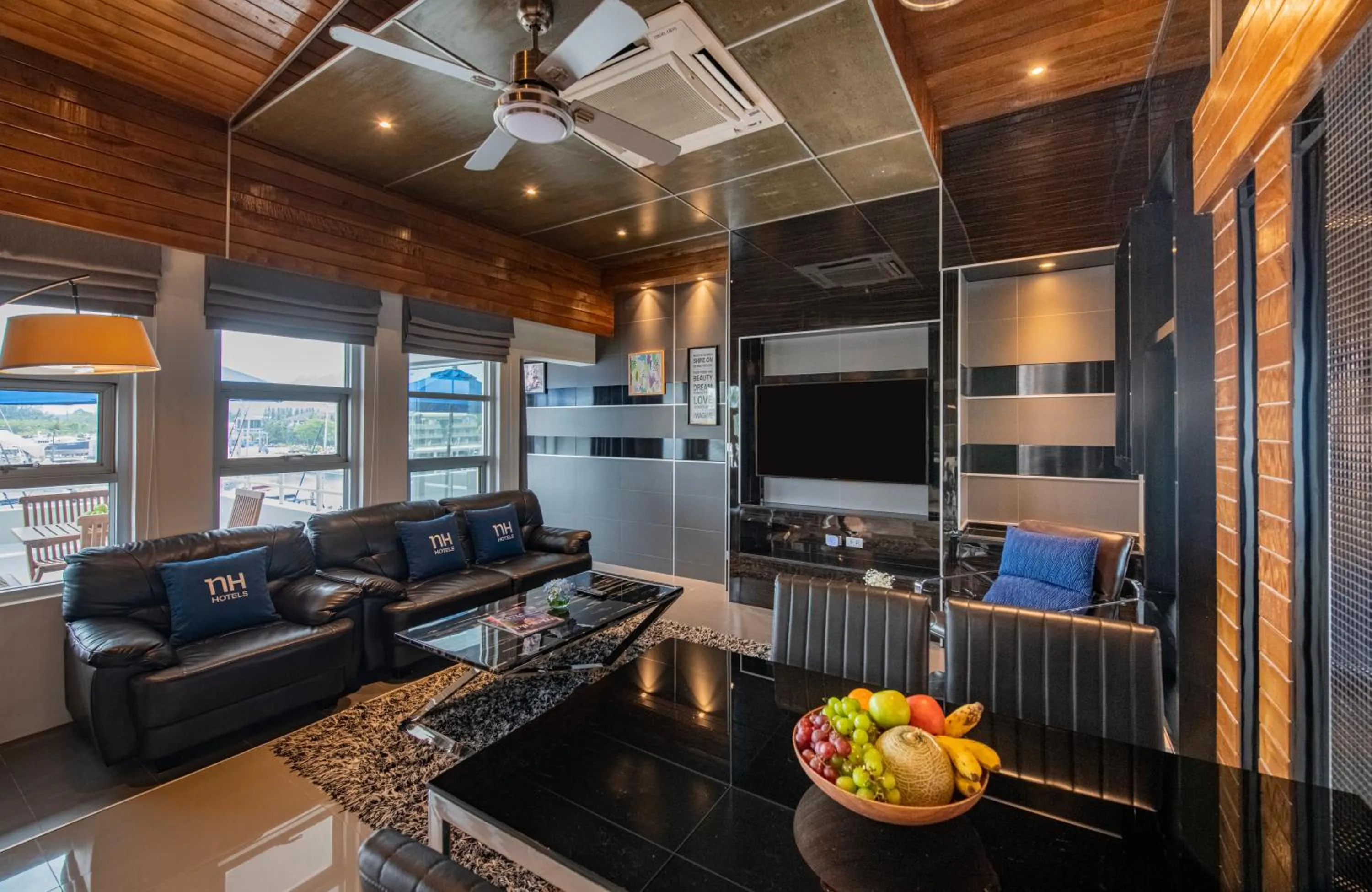 Seating area in NH Boat Lagoon Phuket Resort