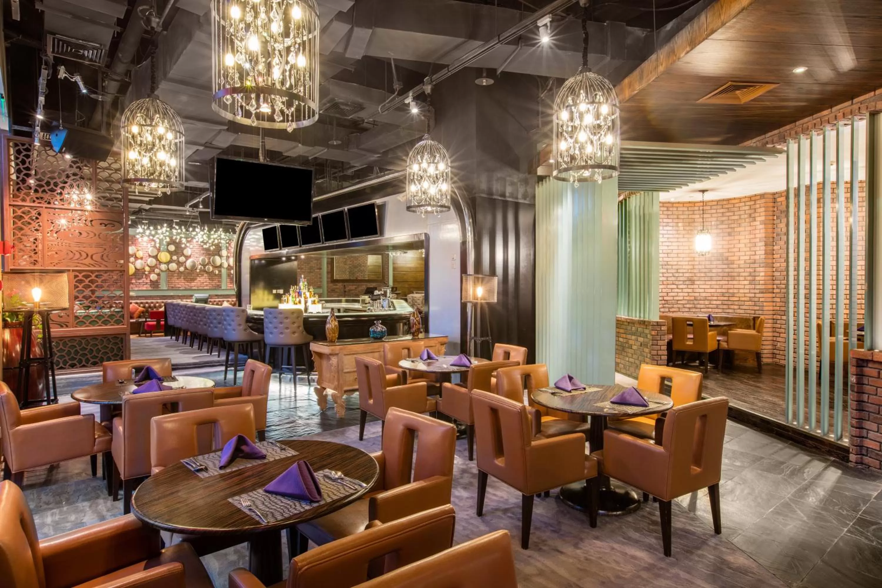 Restaurant/places to eat in Crowne Plaza Nanjing Jiangning by IHG