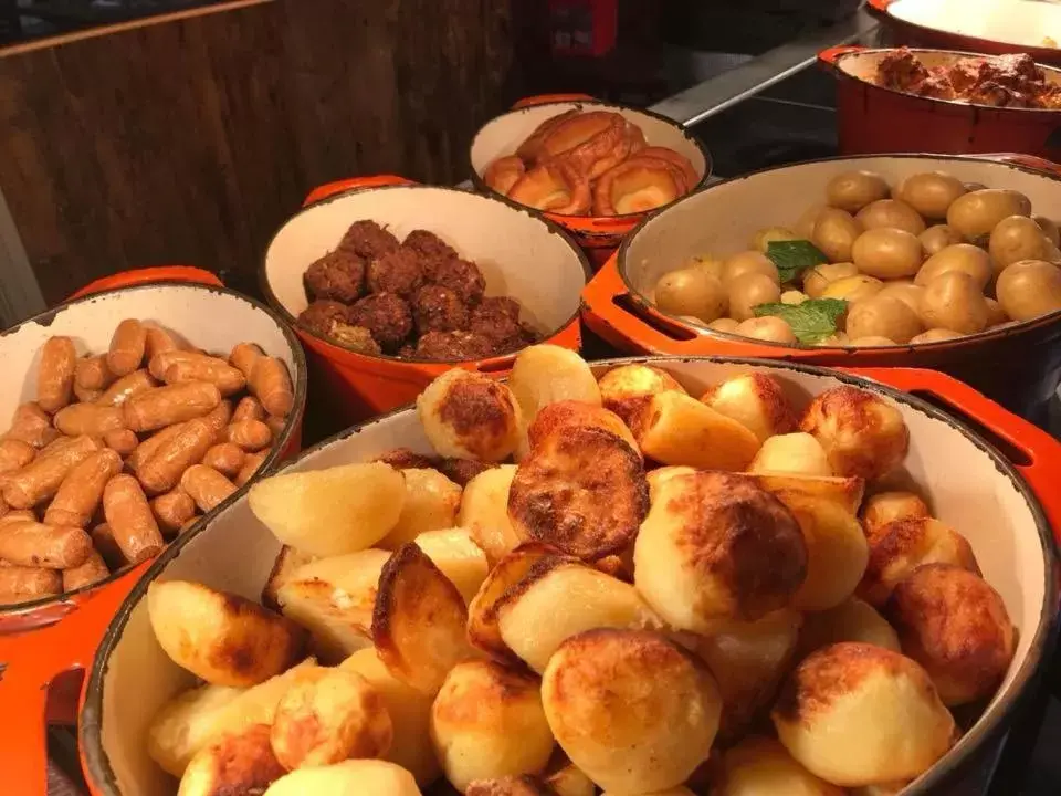 Budget Double Room in The Parkers Arms - The home of Cattlemans Steakhouse Budget Double Room in The Parkers Arms - The home of Cattlemans Steakhouse