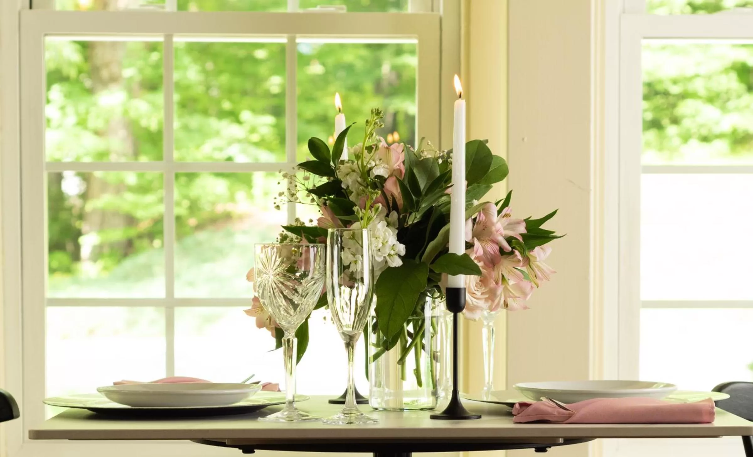 Restaurant/places to eat in Christmas Farm Inn and Spa