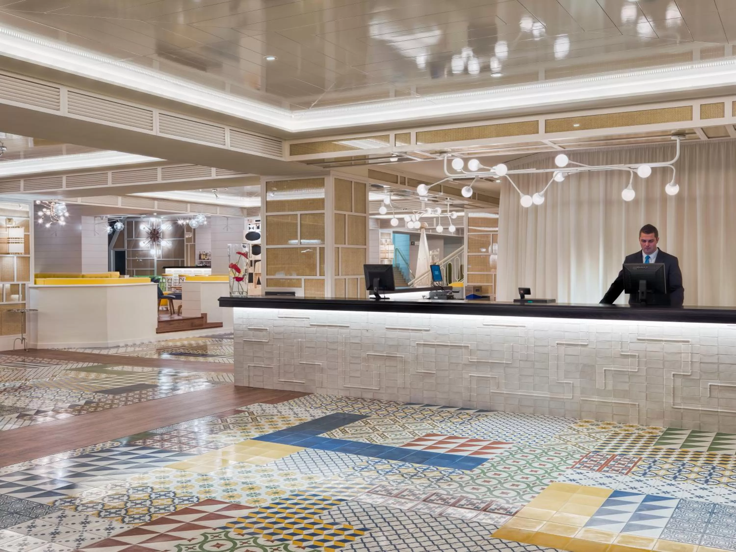 Lobby or reception in H10 Las Palmeras