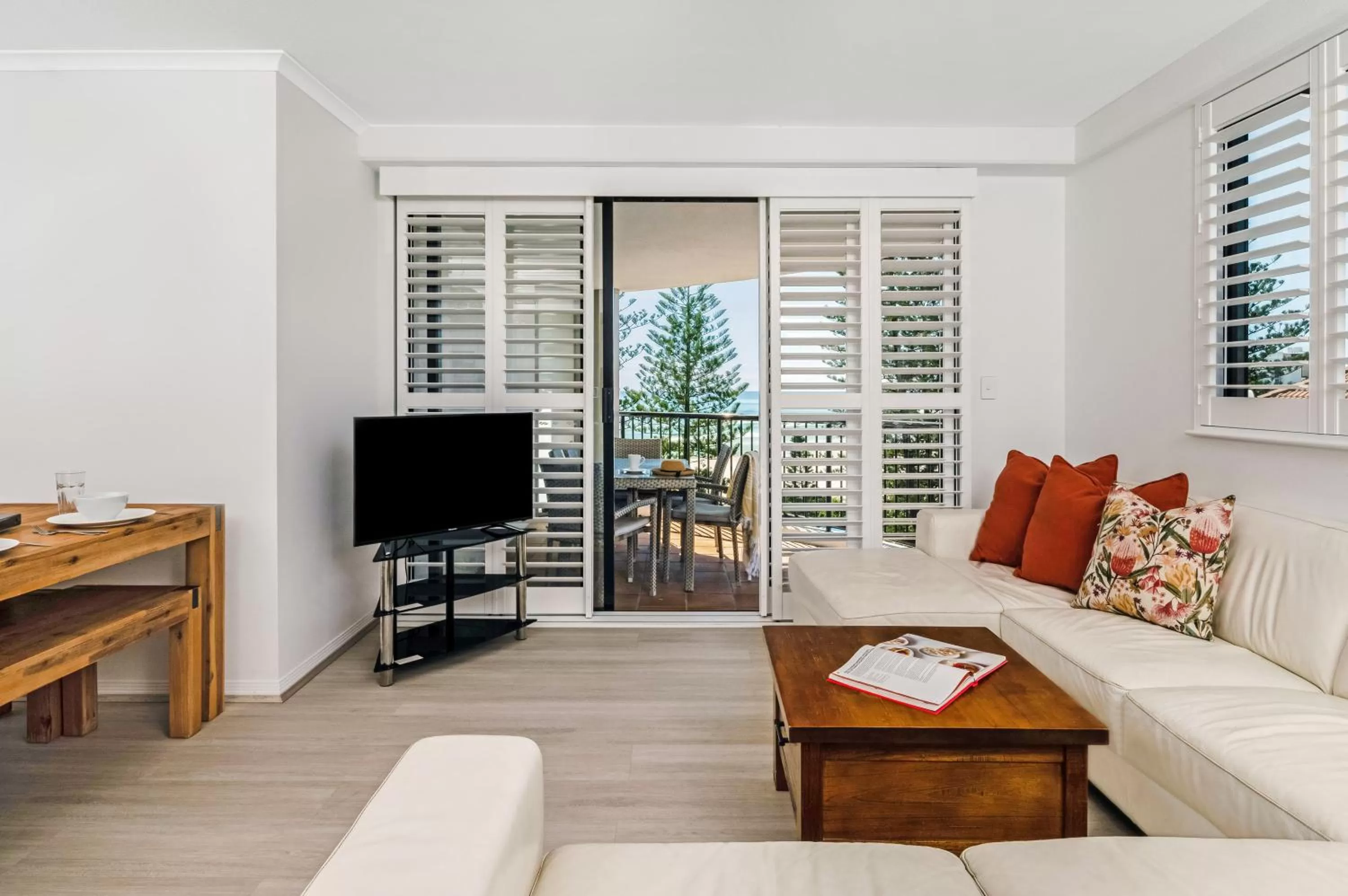 Living room in Mantra Coolangatta Beach