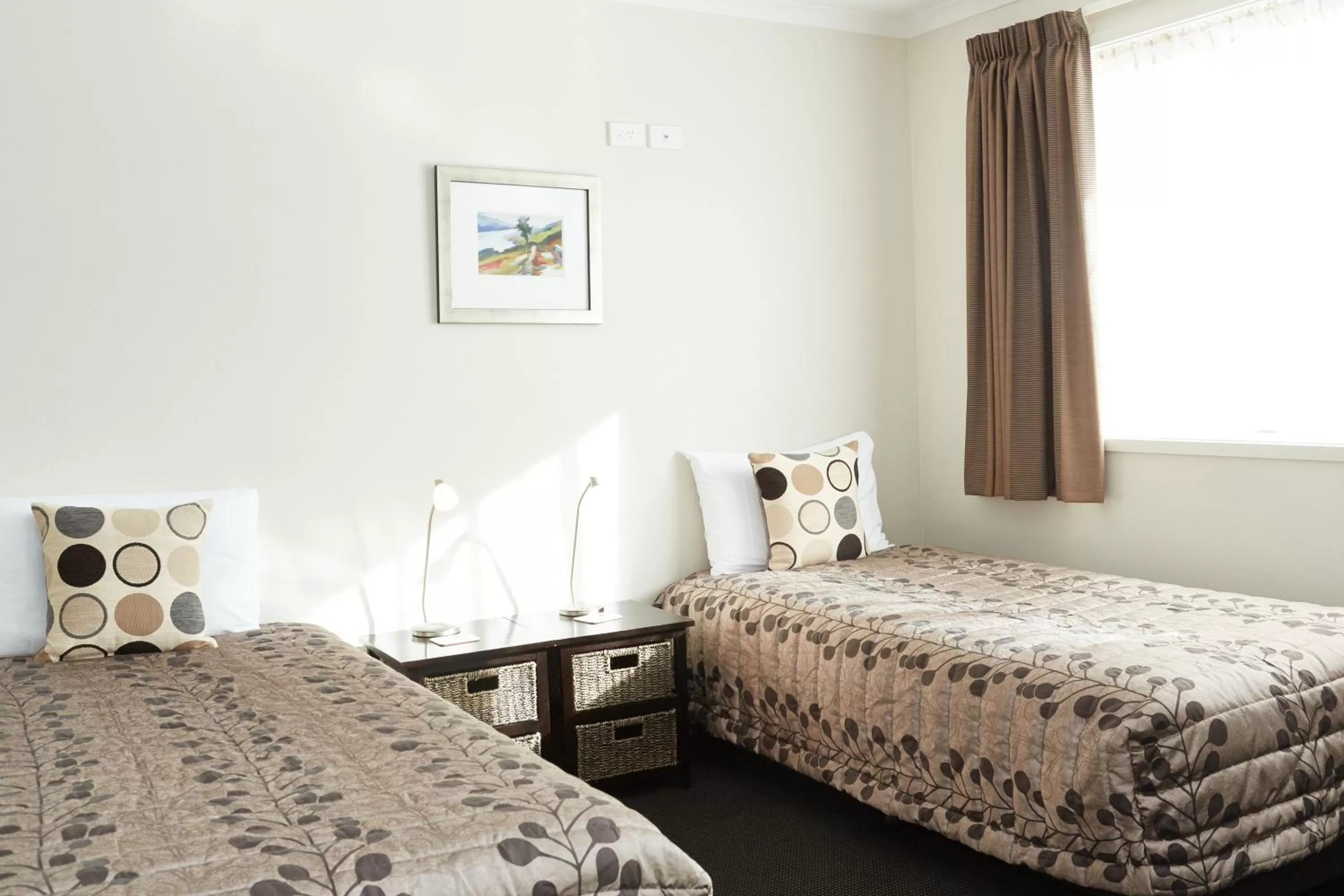 Bedroom, Bed in Admiral Court Motel & Apartments