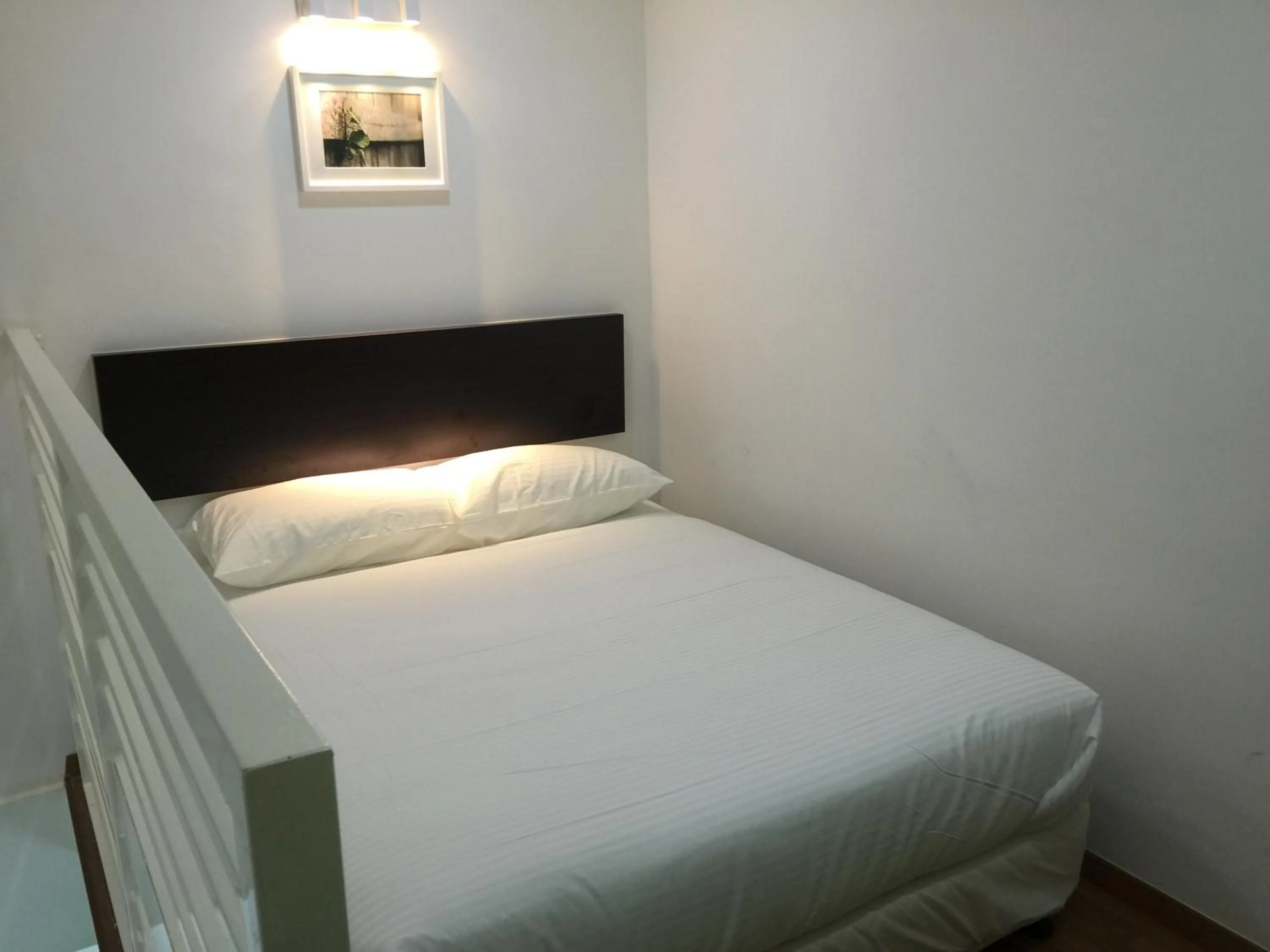 Comfort Double Room in Apple Inn Hotel