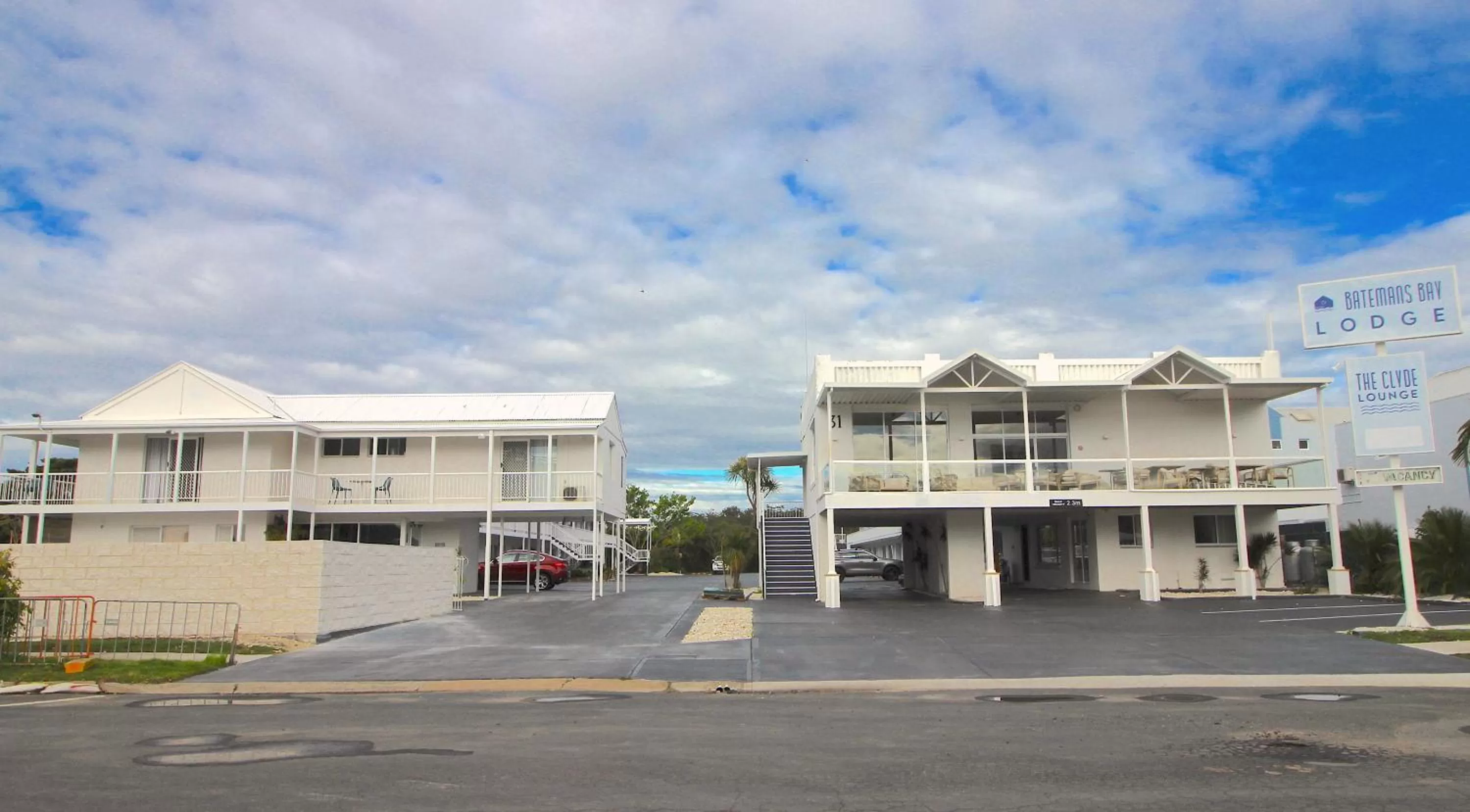 Property building in Batemans Bay Lodge