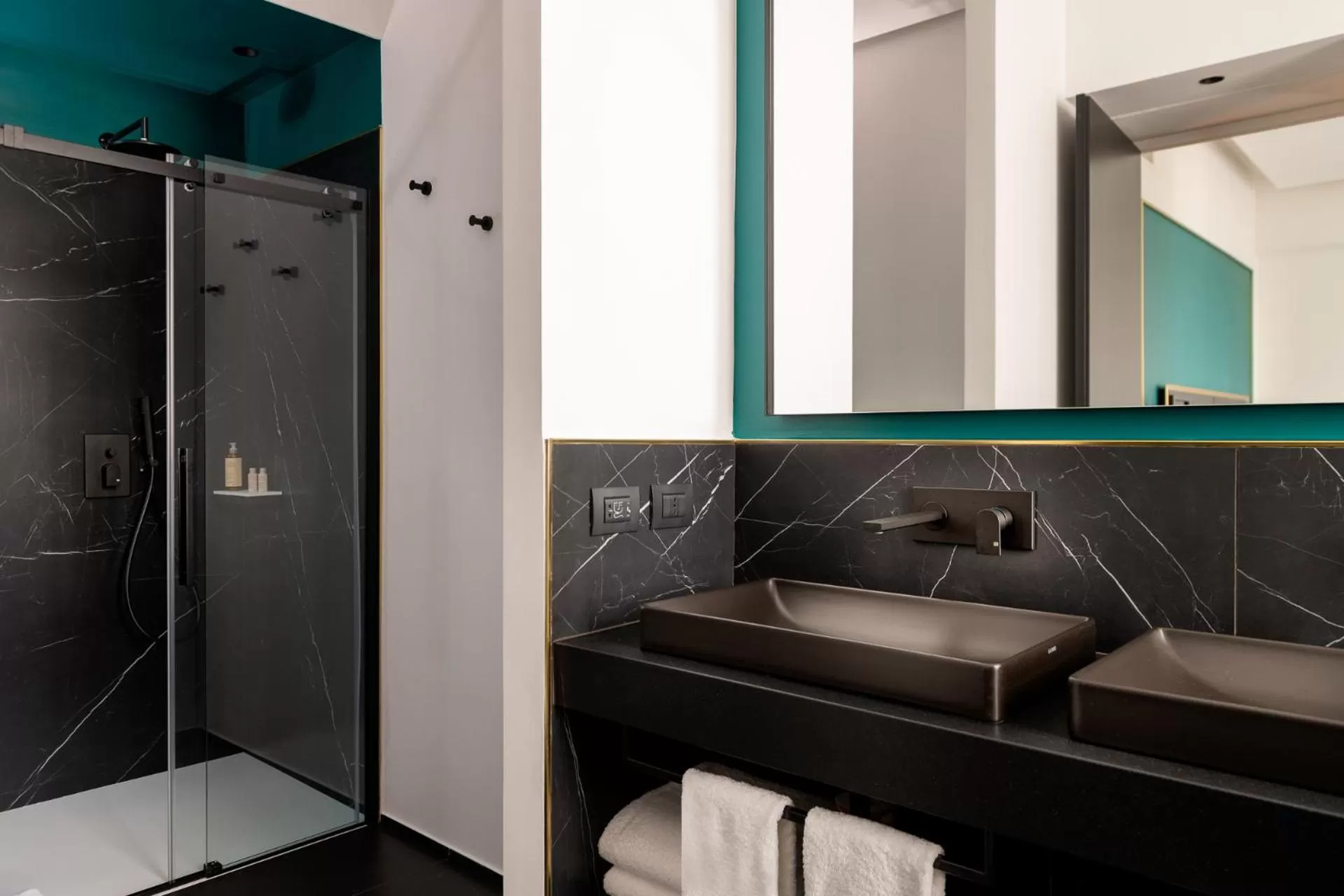 Shower in Habita79 Hotel Pompeii - MGallery Collection