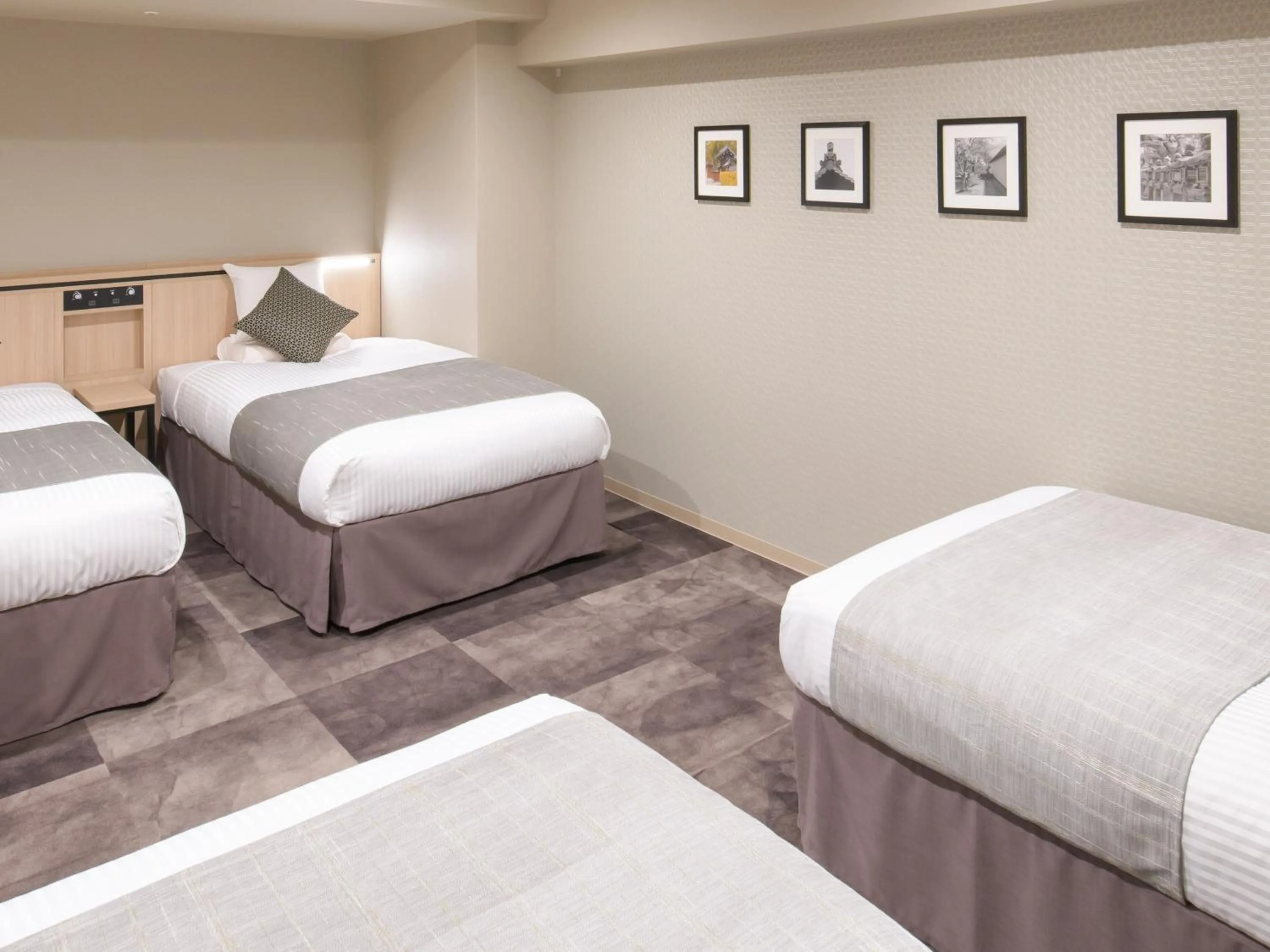 Bed in Nara Royal Hotel