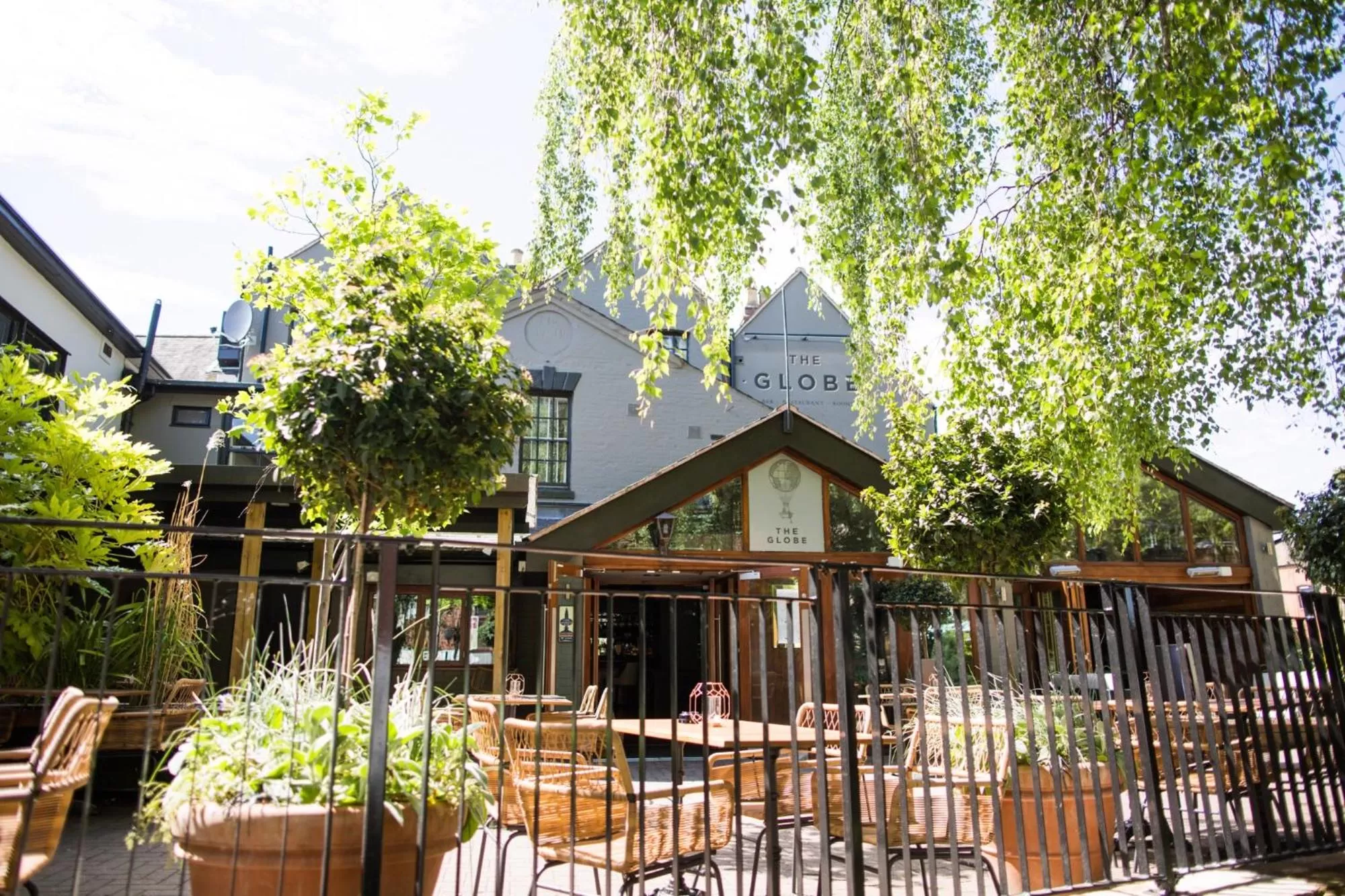 Facade/entrance in The Globe