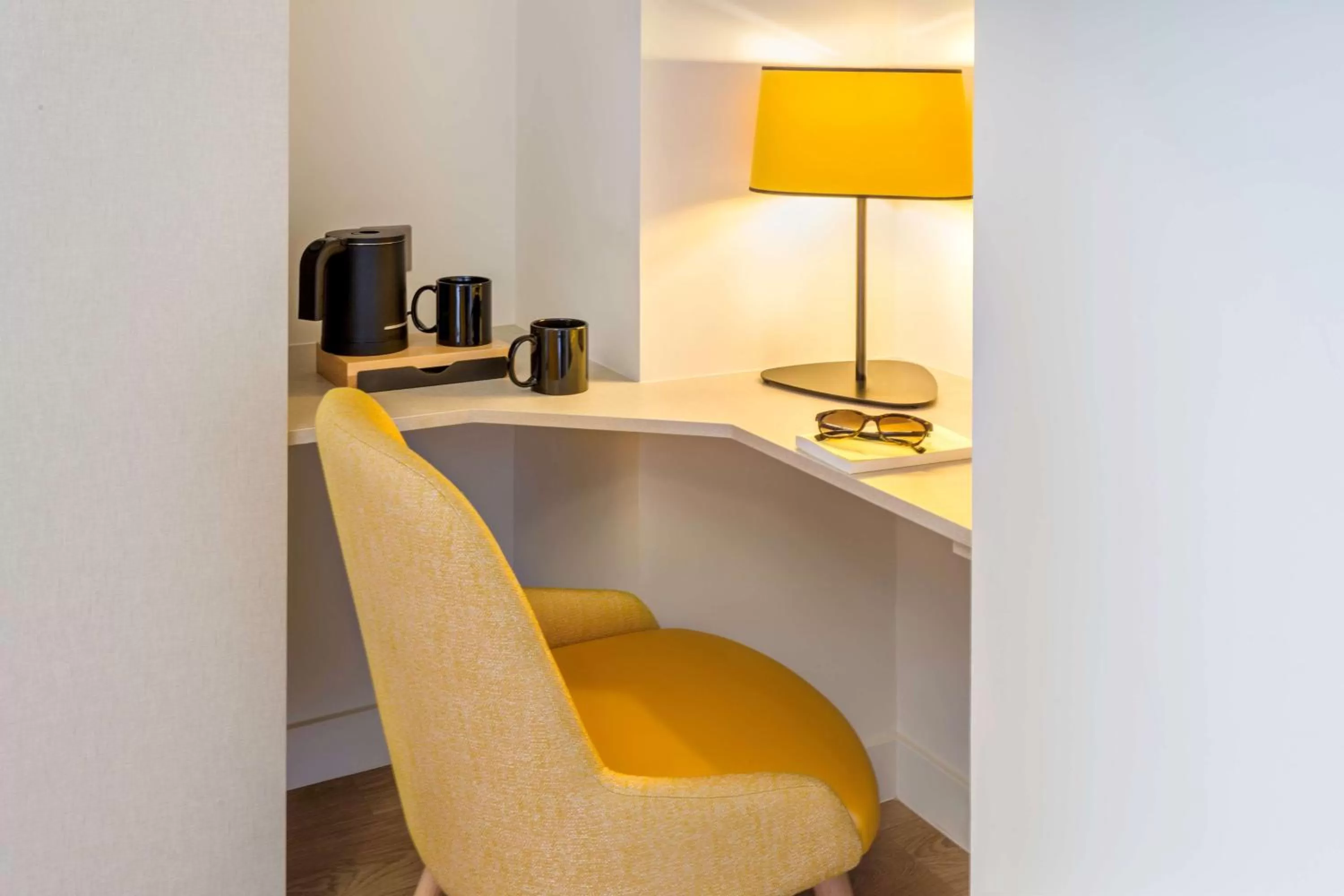 Photo of the whole room in Best Western Hotel du Roy d'Aragon