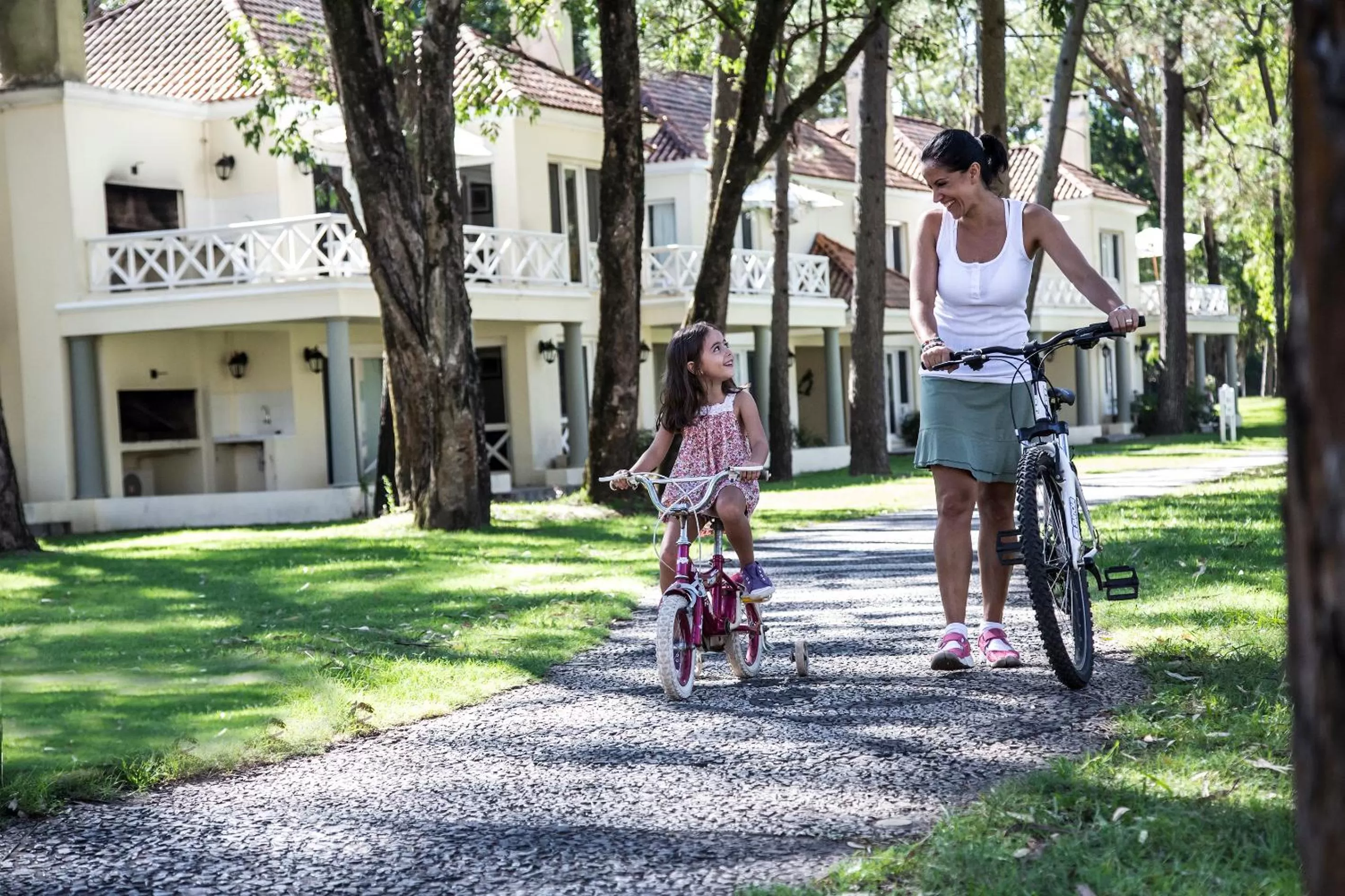 Area and facilities in Solanas Green Park Spa & Resort