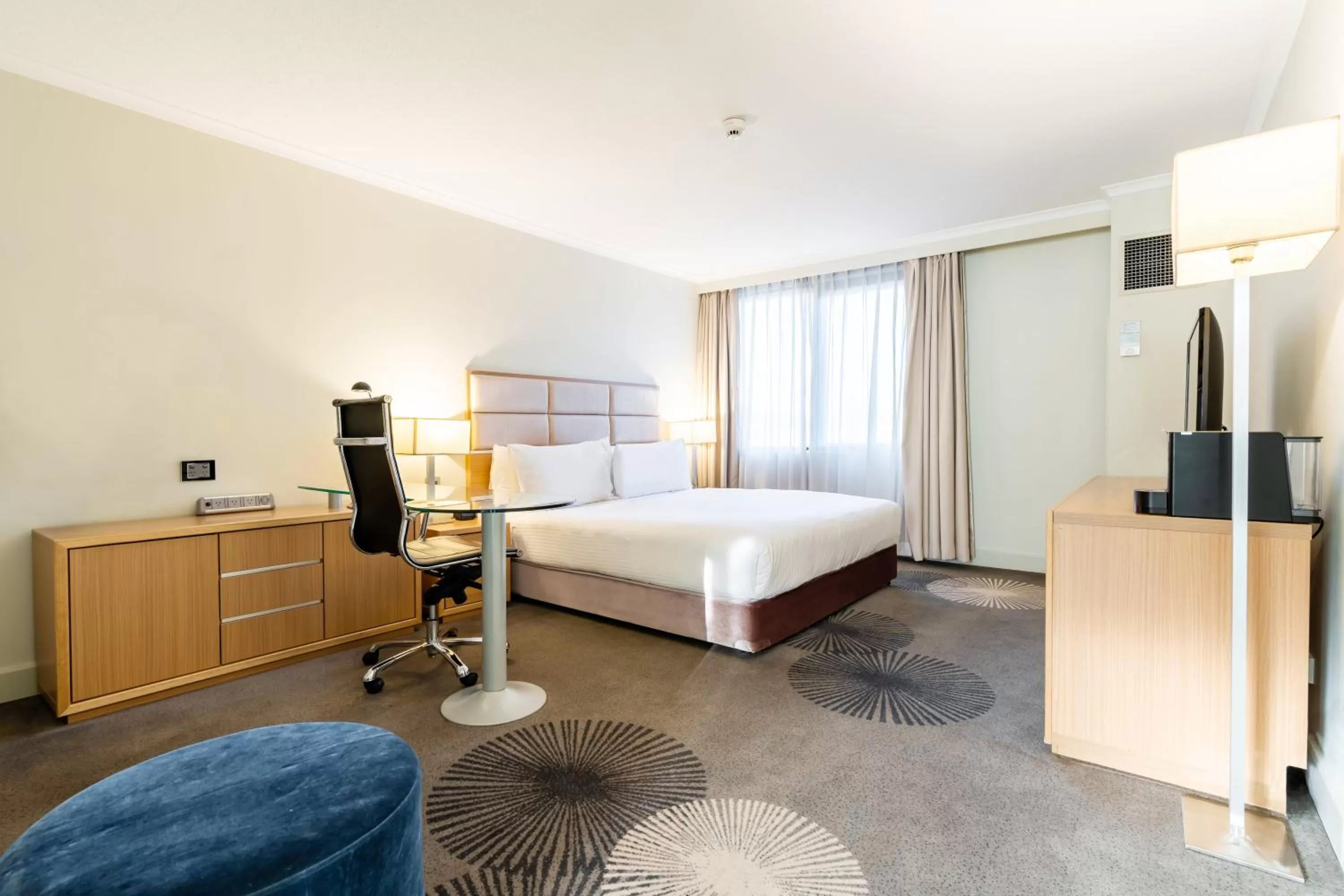 Bed in Holiday Inn Parramatta by IHG