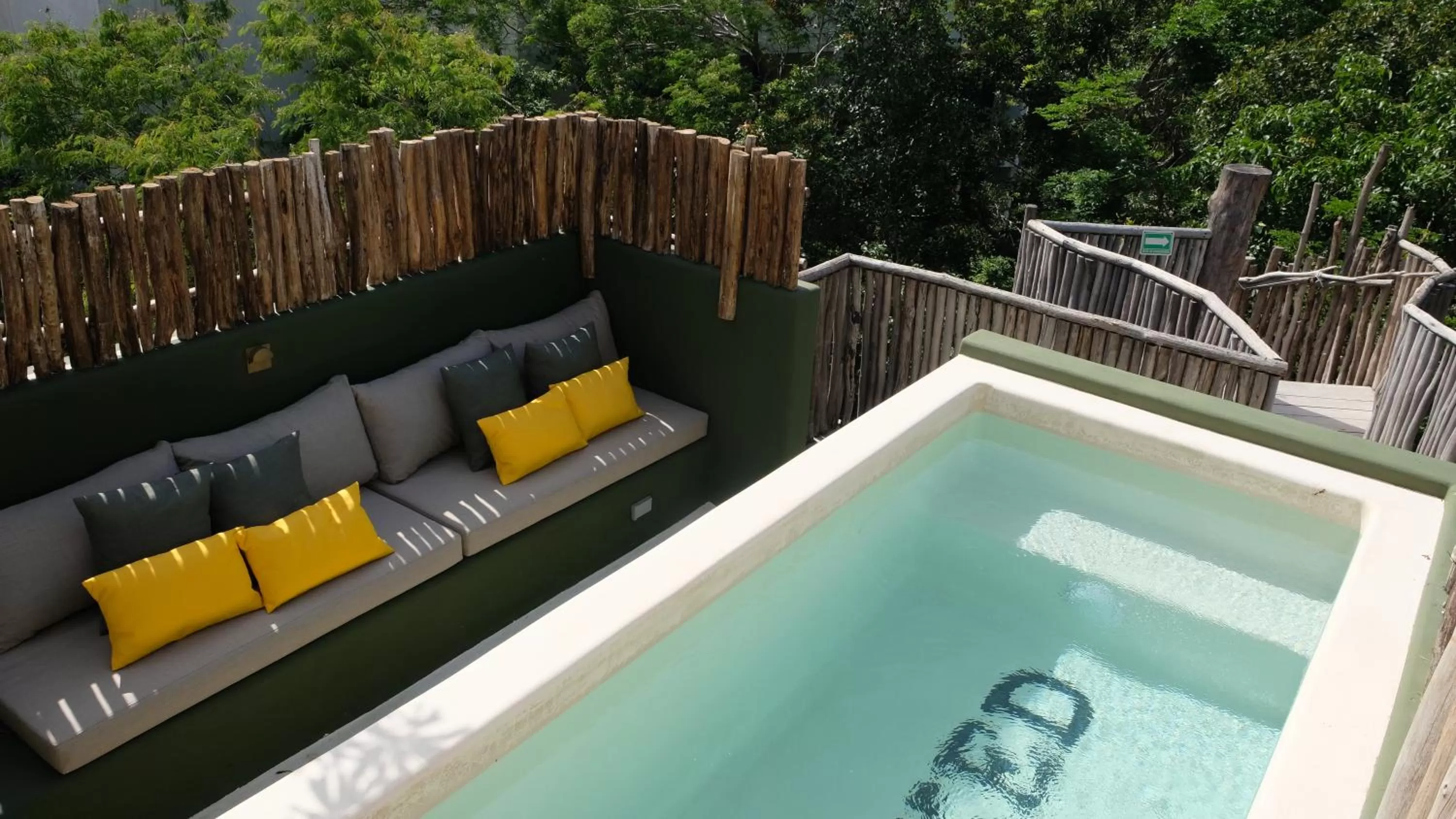 Swimming pool in Loba Tulum Male Only