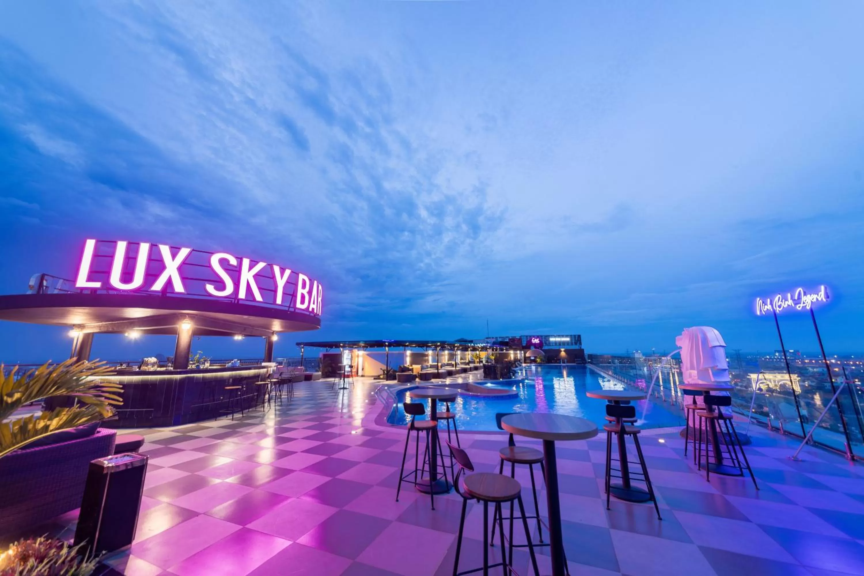 Lounge or bar in Ninh Binh Legend Hotel