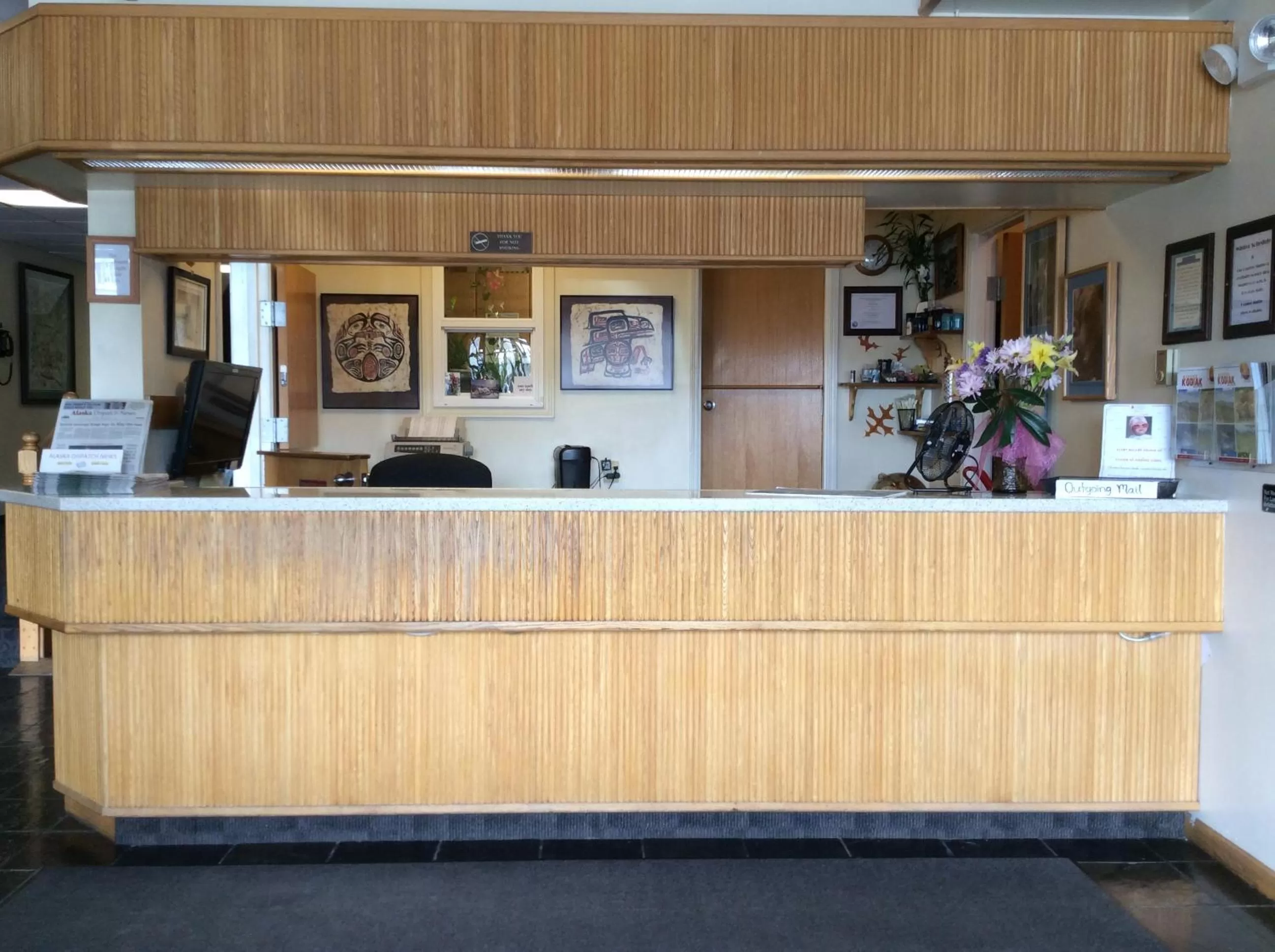 Lobby or reception in Shelikof Lodge