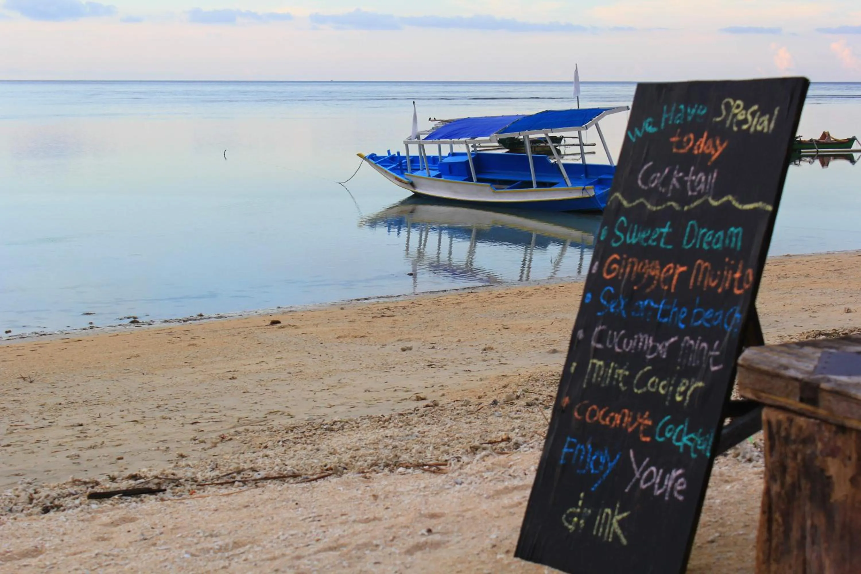 Restaurant/places to eat in Pandan Bungalow