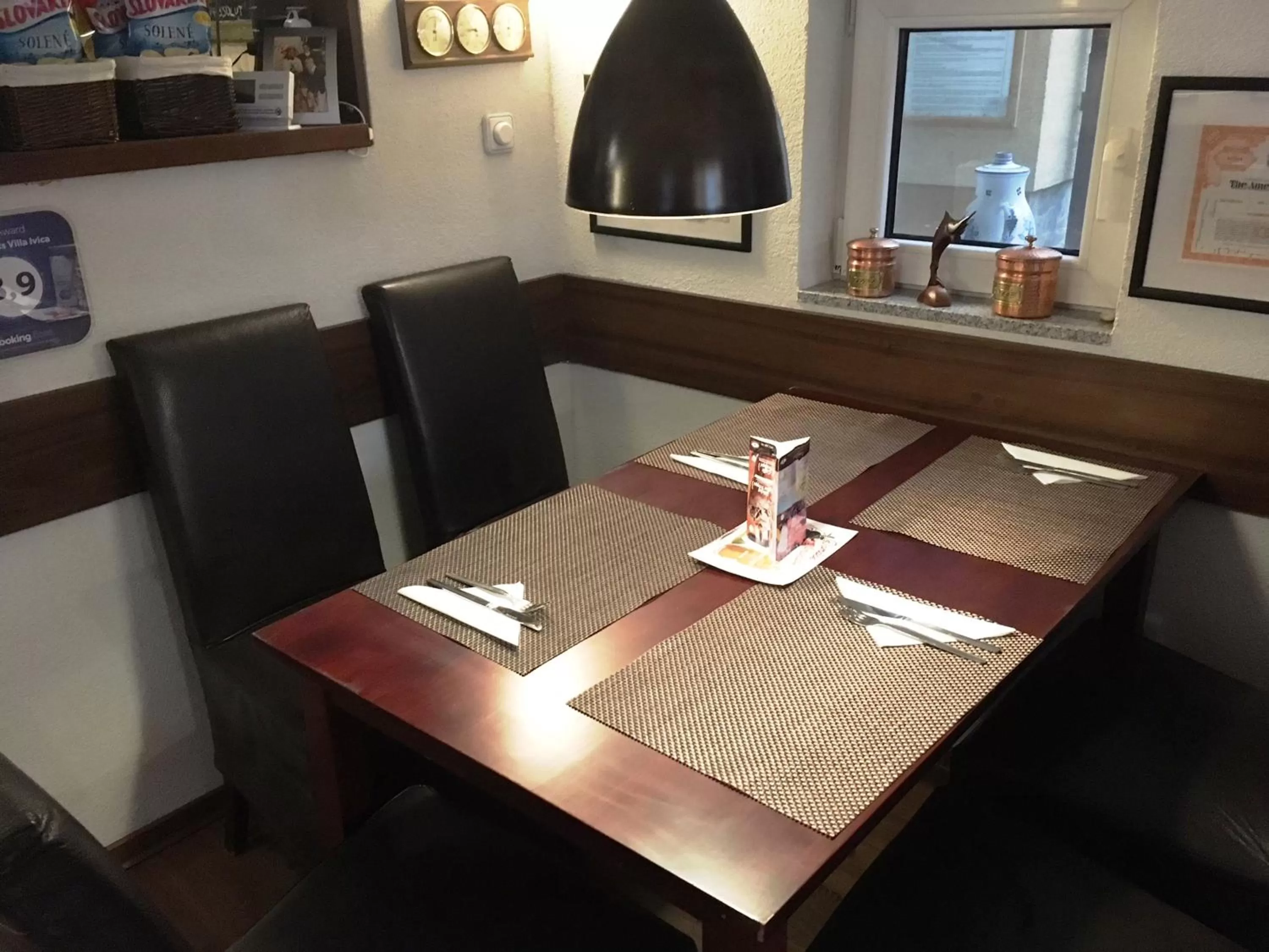 Communal lounge/ TV room, Restaurant/Places to Eat in Spa & Pool Apartment Hotel - Restaurant VILLA IVICA