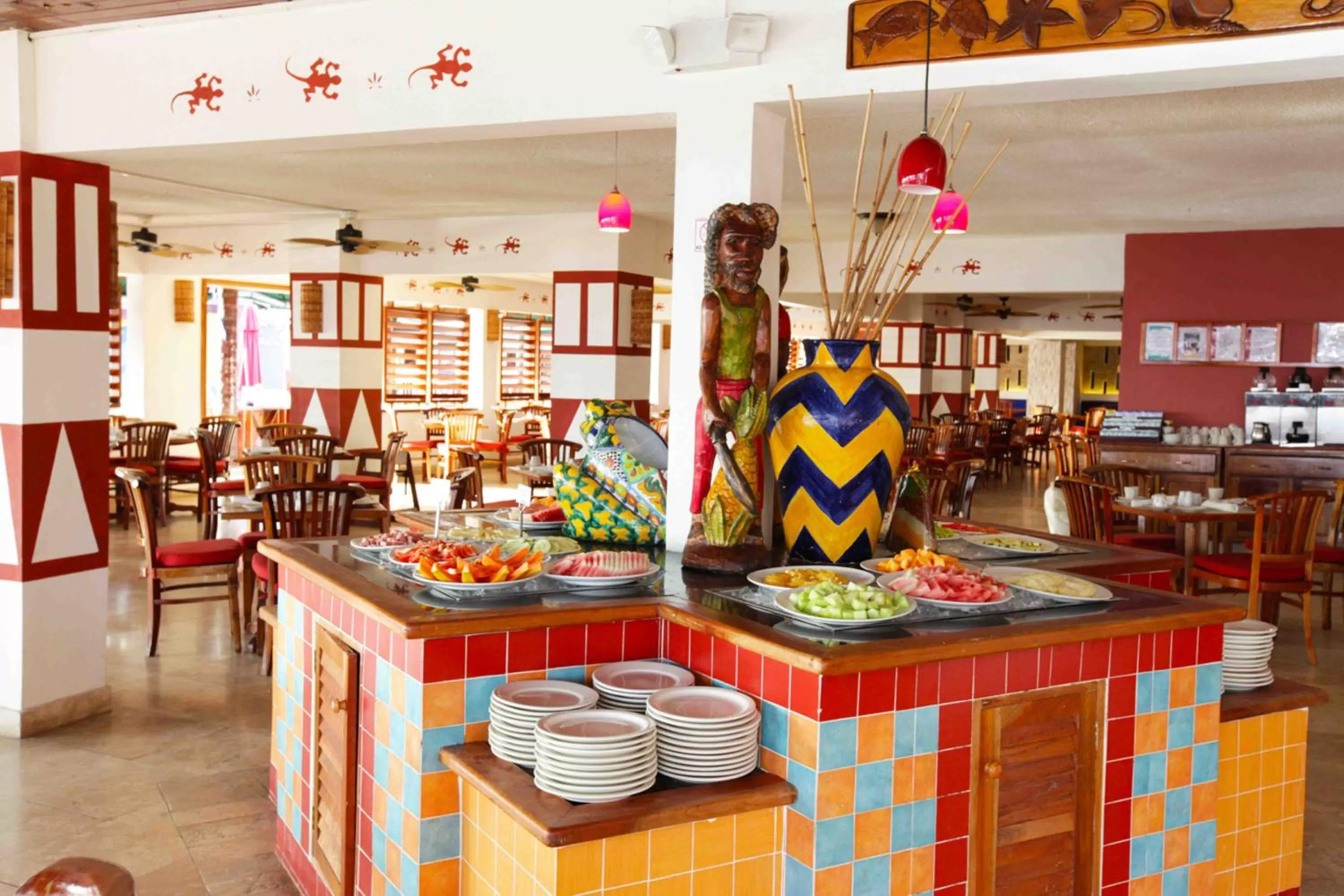 Food in Royal Decameron Club Caribbean Resort - ALL INCLUSIVE