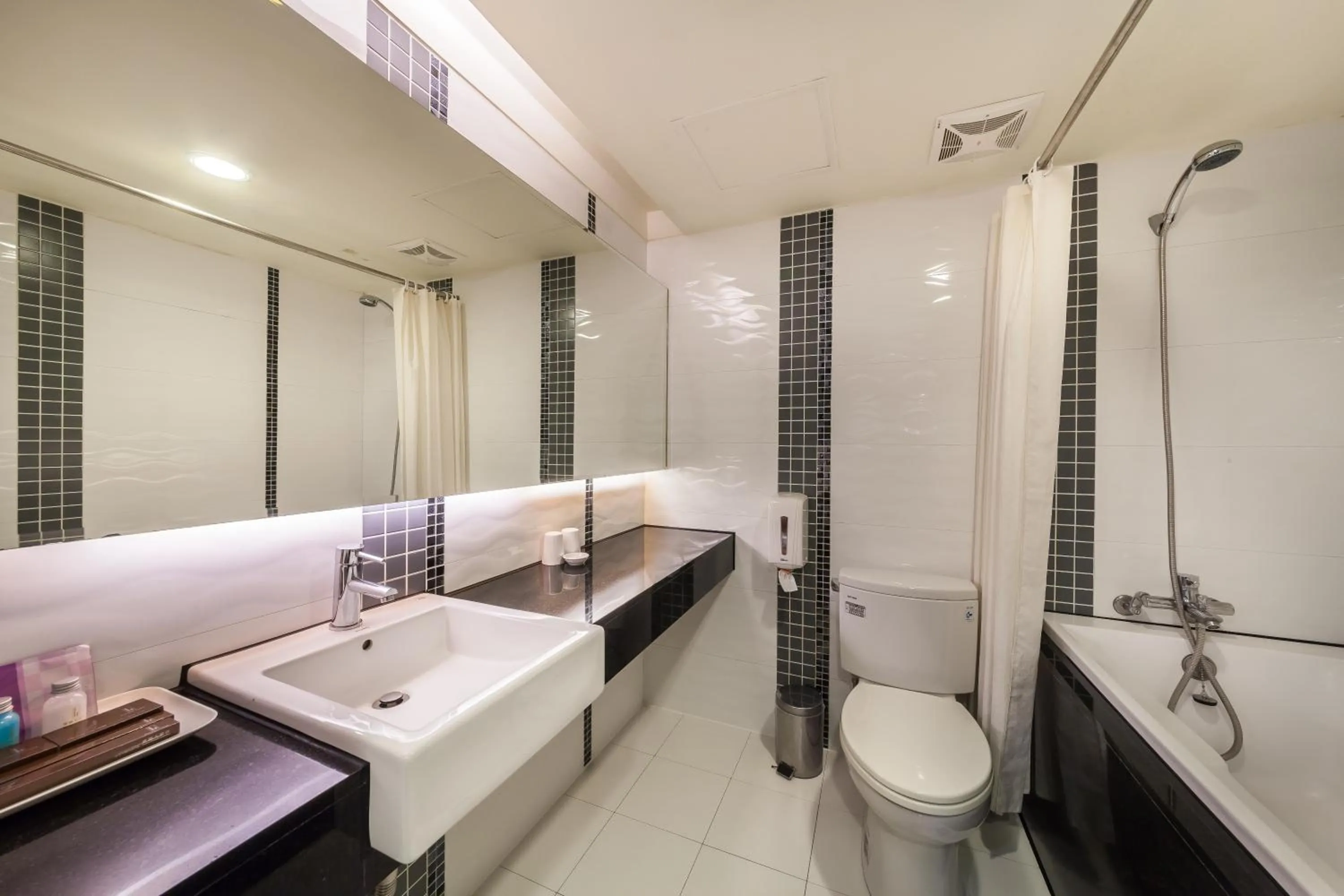 Bathroom in 華麗大飯店Ferrary Hotel