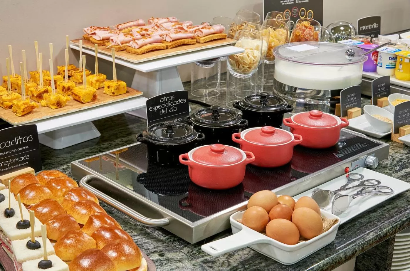 Food and drinks in Hesperia Vigo