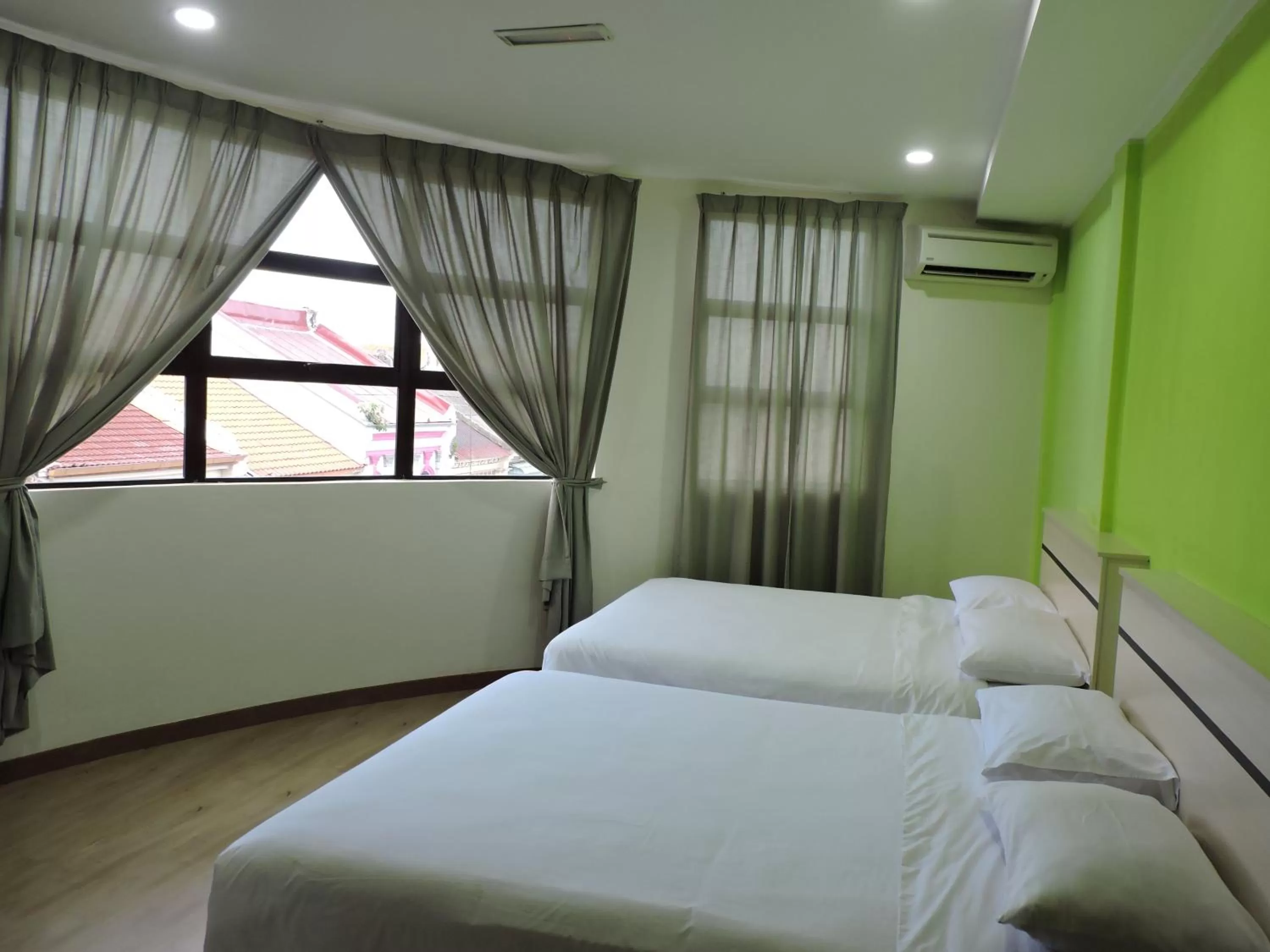 Bedroom, Bed in Merlin Hotel George Town Penang