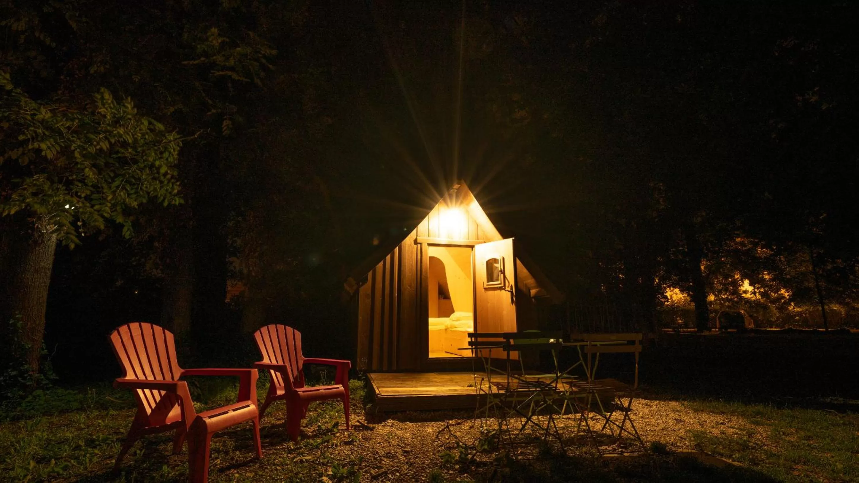 Night in Le Village de la Champagne - Slowmoov