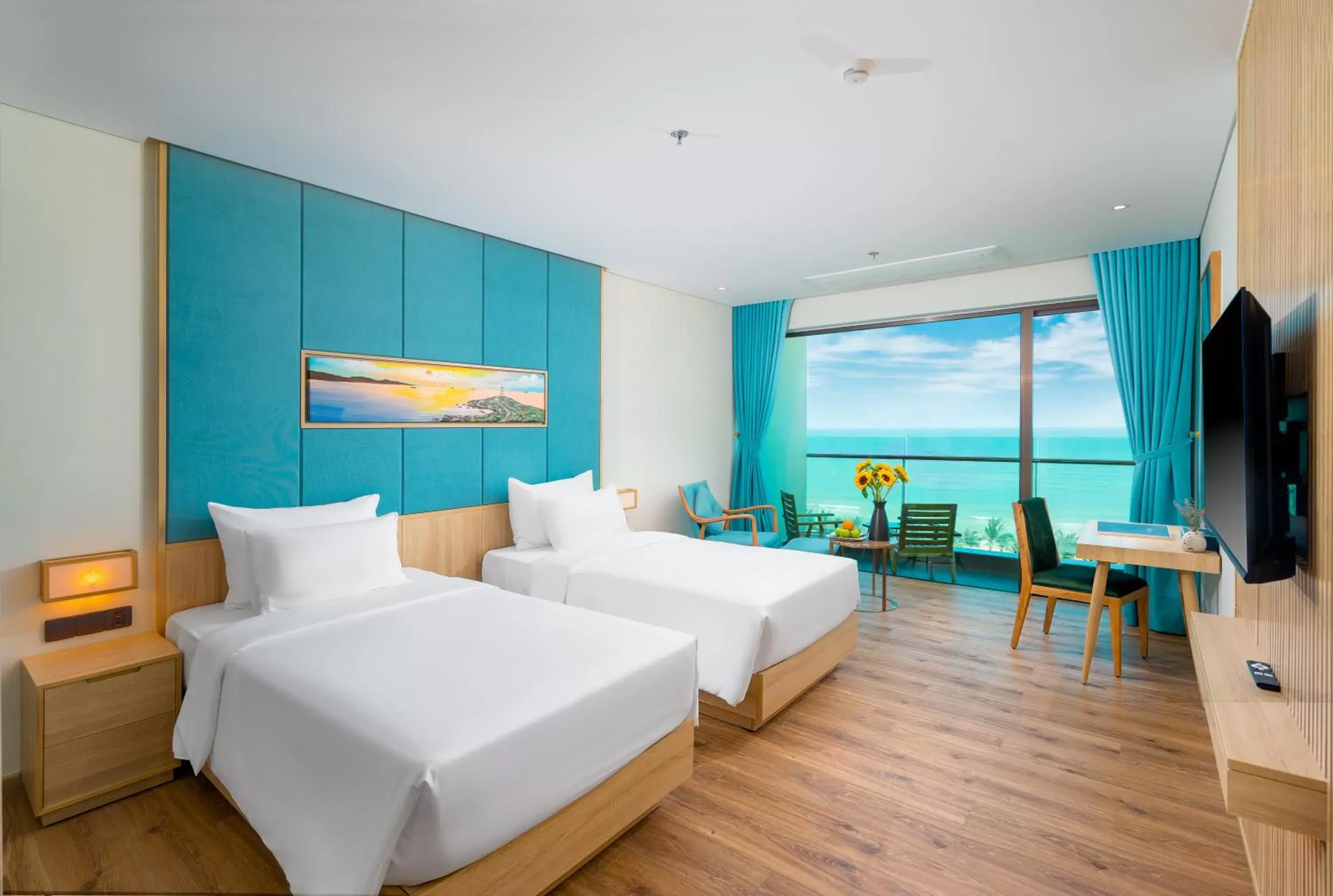 Pacific Ocean Twin With Balcony in Sala Grand Tuy Hoa Hotel Pacific Ocean Twin With Balcony in Sala Grand Tuy Hoa Hotel