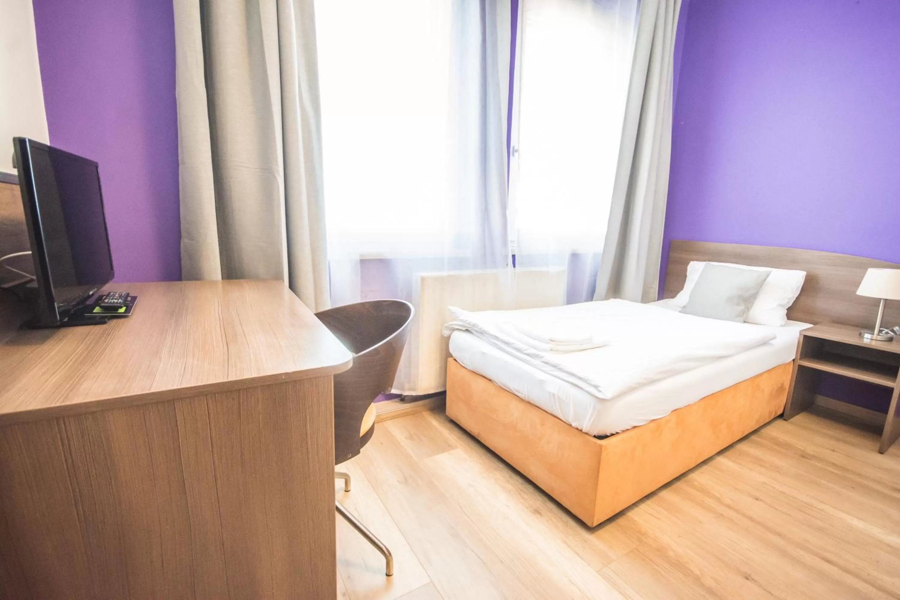 Bedroom, Bed in Hotel Turmfalke