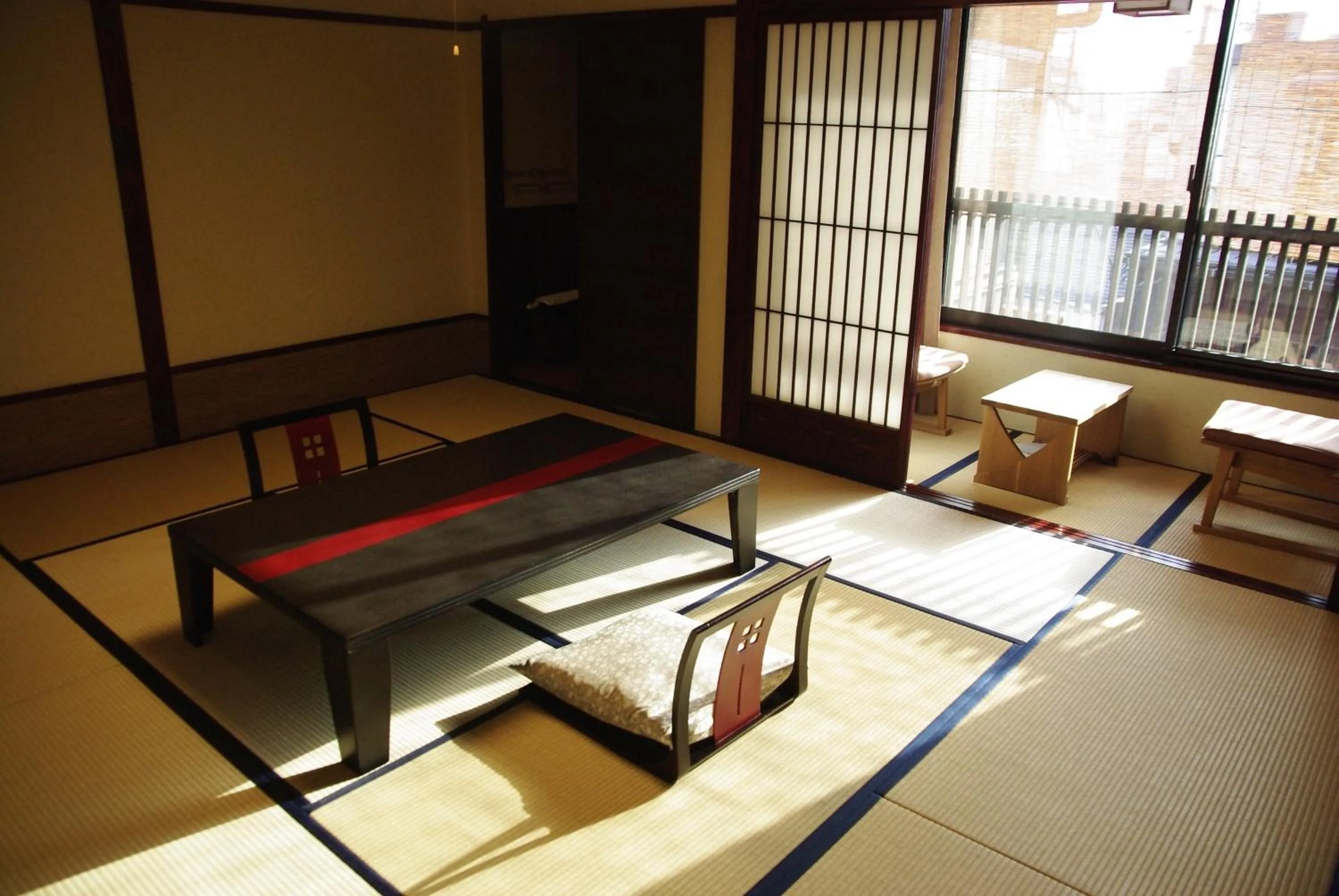 Photo of the whole room in Ryokan Tanabe 旅館田邊