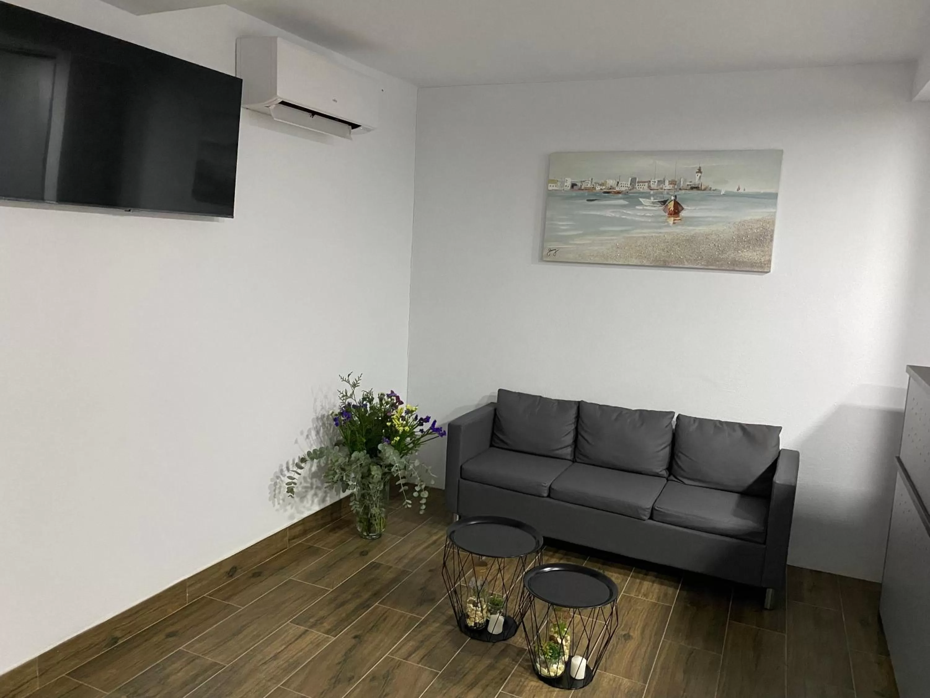 Property building in El Patio Hostal