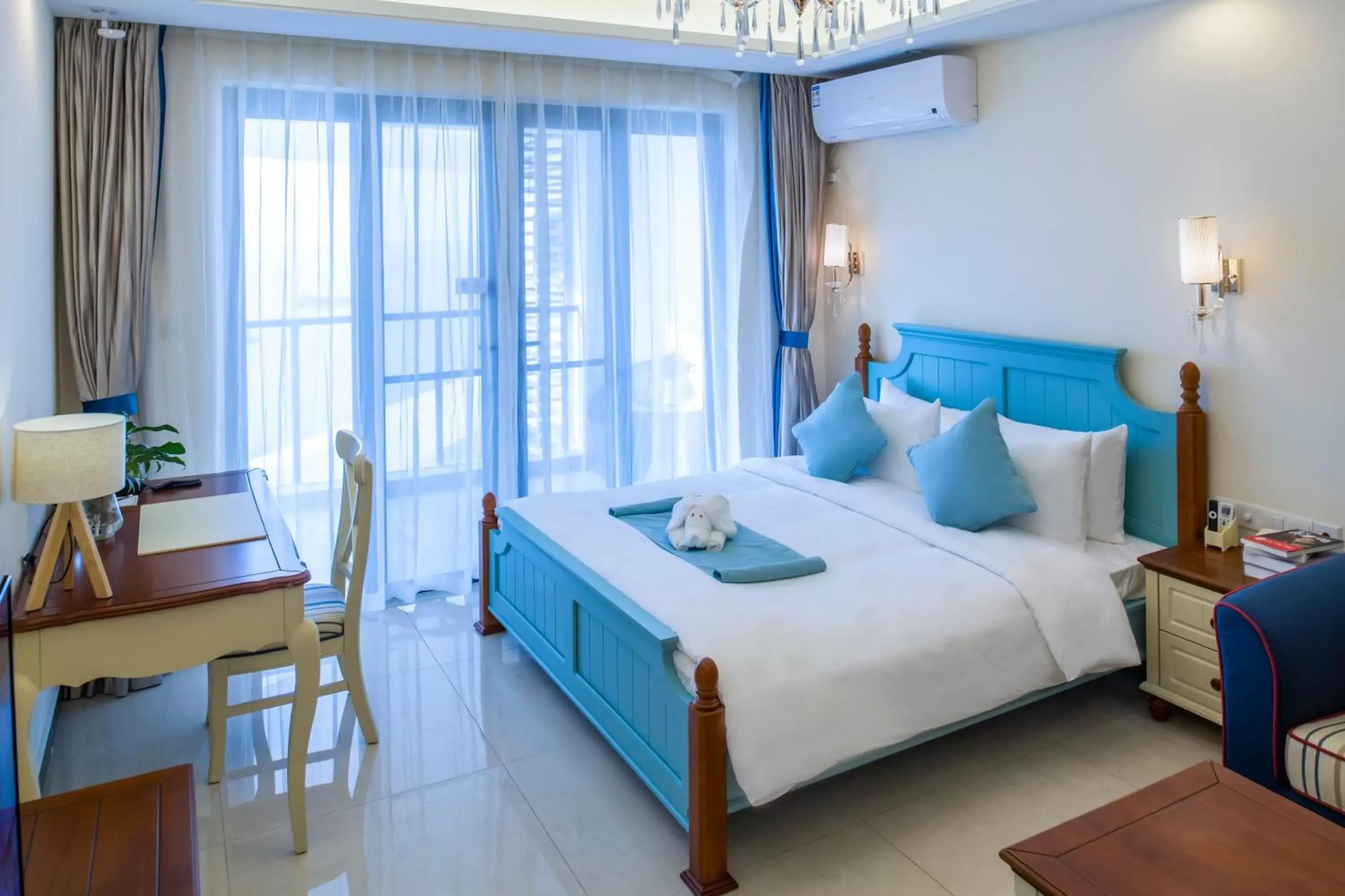 Queen Room with Garden View in Haikou Bay Hengda Yige Holiday Condo Hotel Queen Room with Garden View in Haikou Bay Hengda Yige Holiday Condo Hotel
