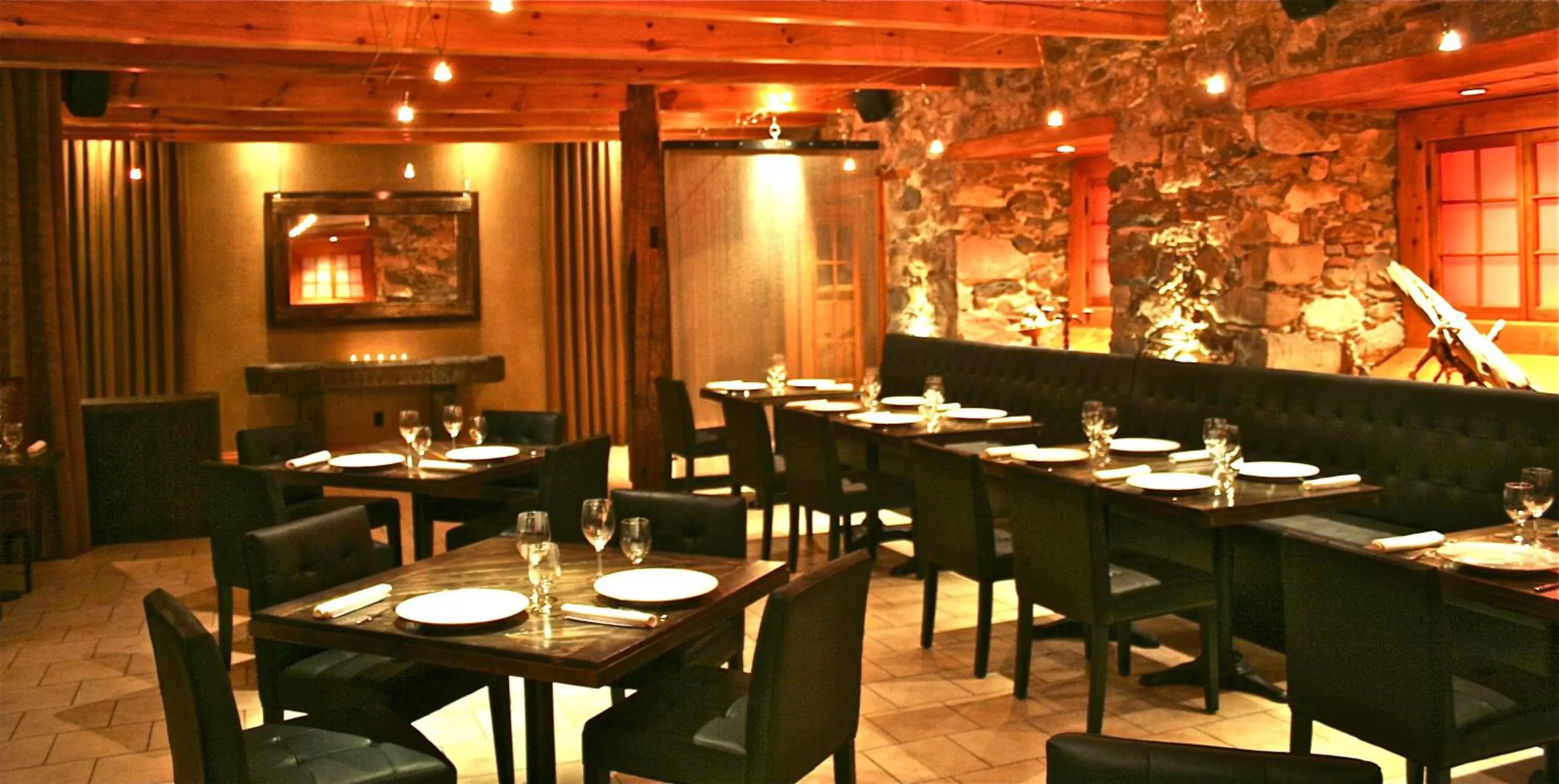 Restaurant/places to eat in Manoir Ramezay