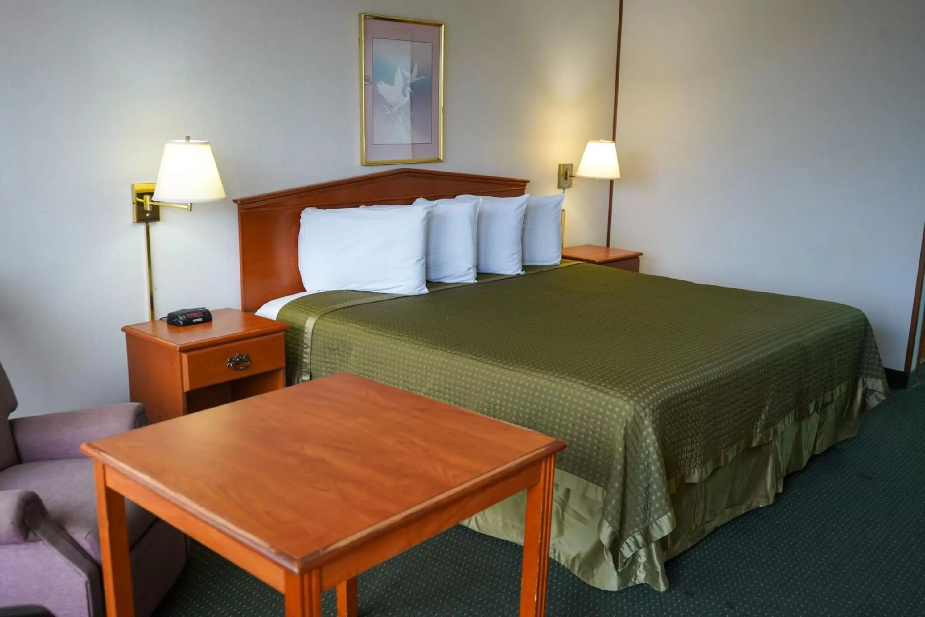 King Room in Sunset Inn Clarksville King Room in Sunset Inn Clarksville