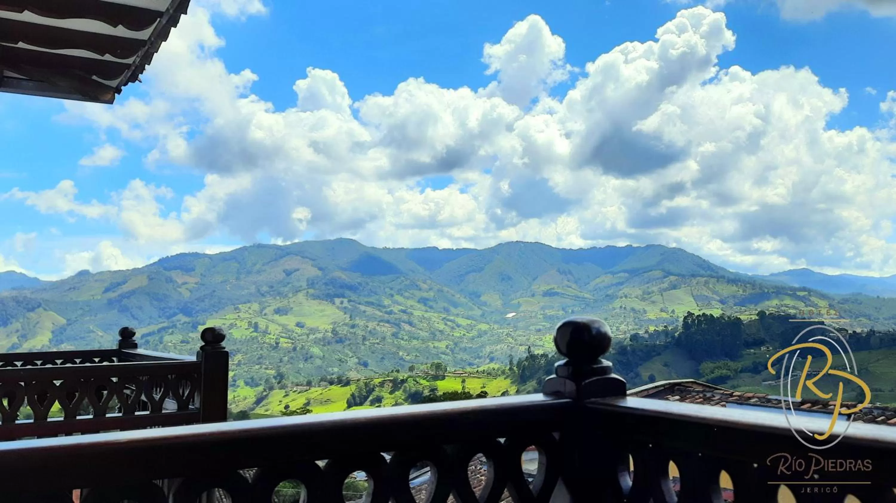 Natural landscape, Mountain View in Hotel Rio Piedras