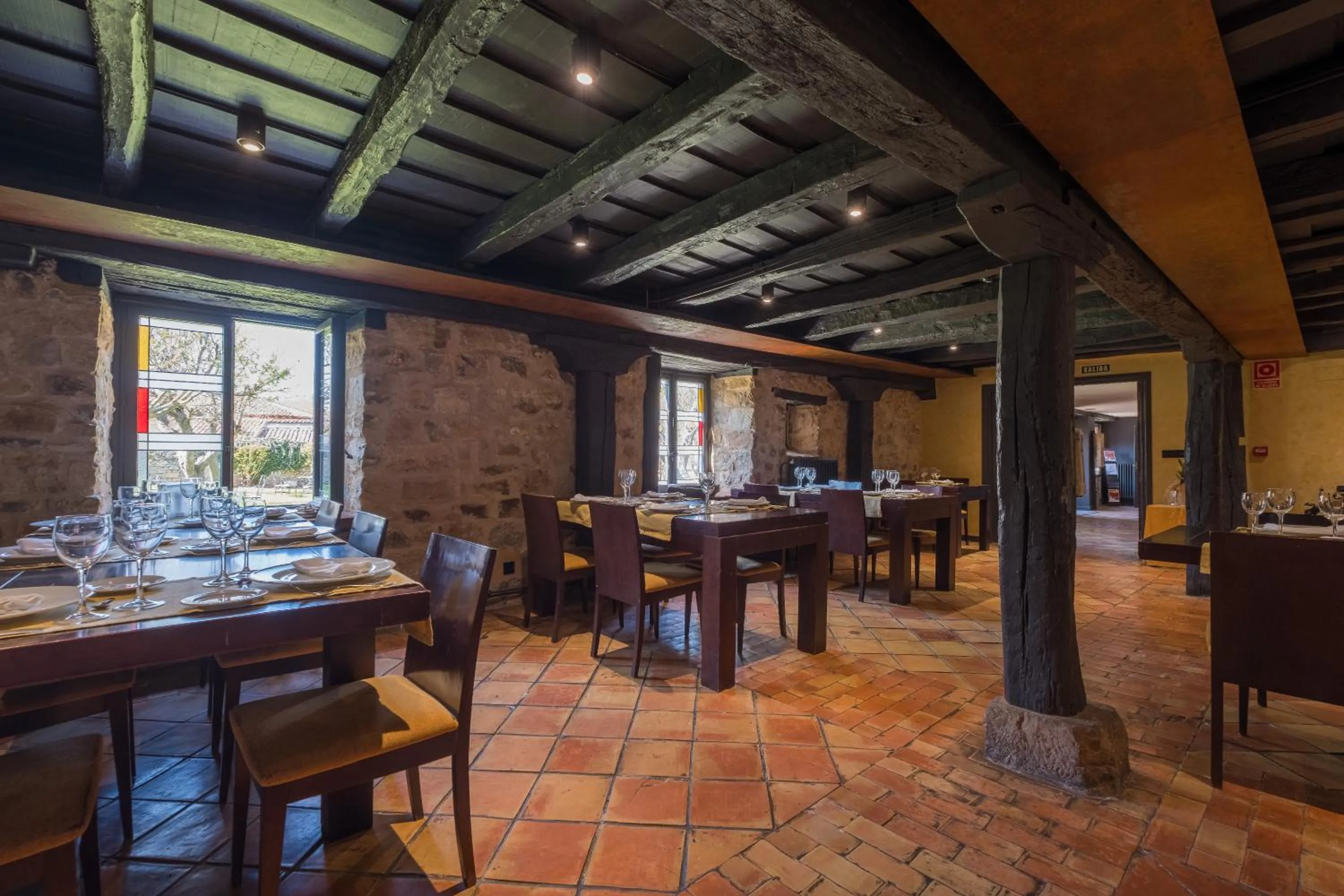 Restaurant/Places to Eat in Hotel Posada Santa Maria la Real