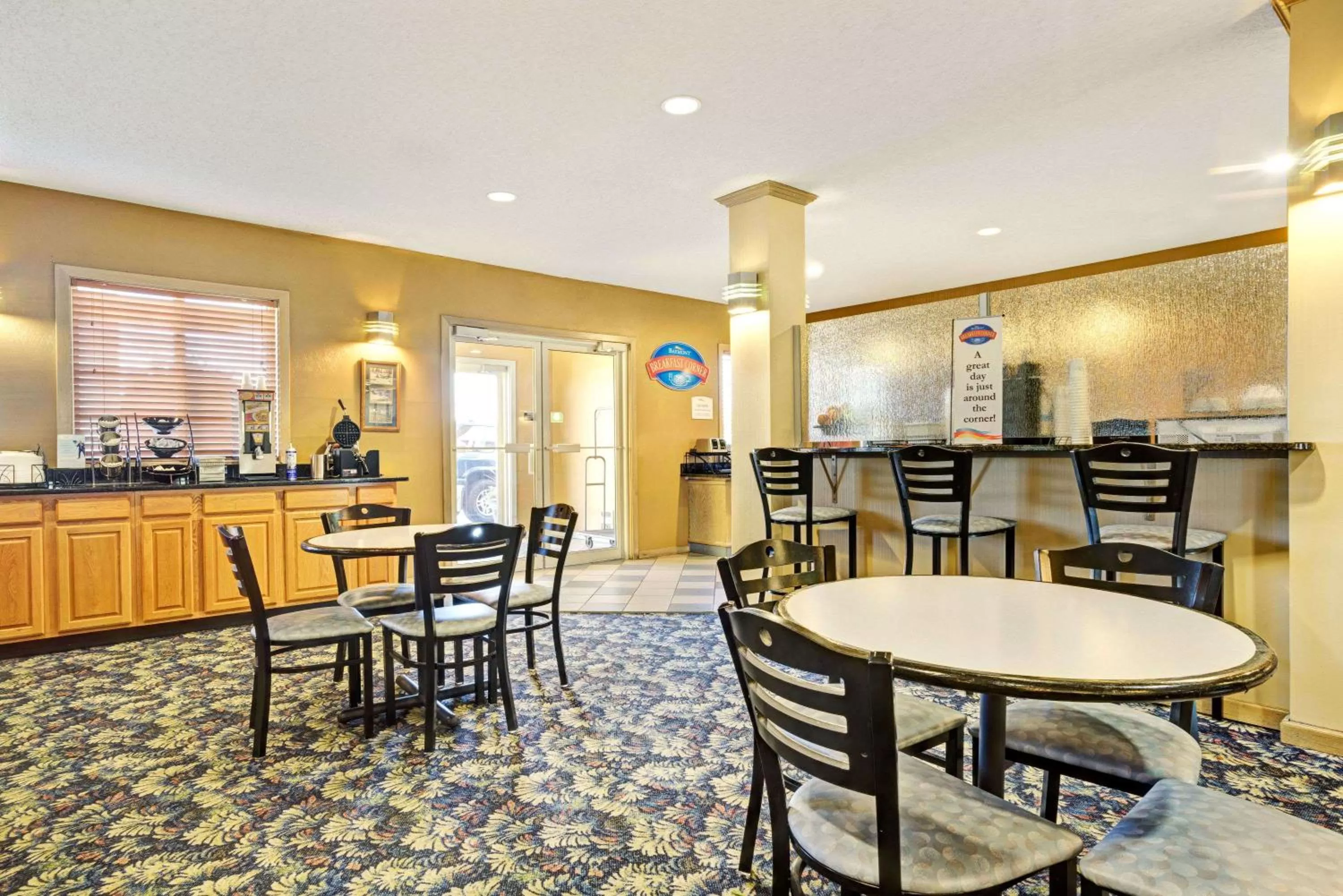 Restaurant/places to eat in Baymont by Wyndham Wahpeton