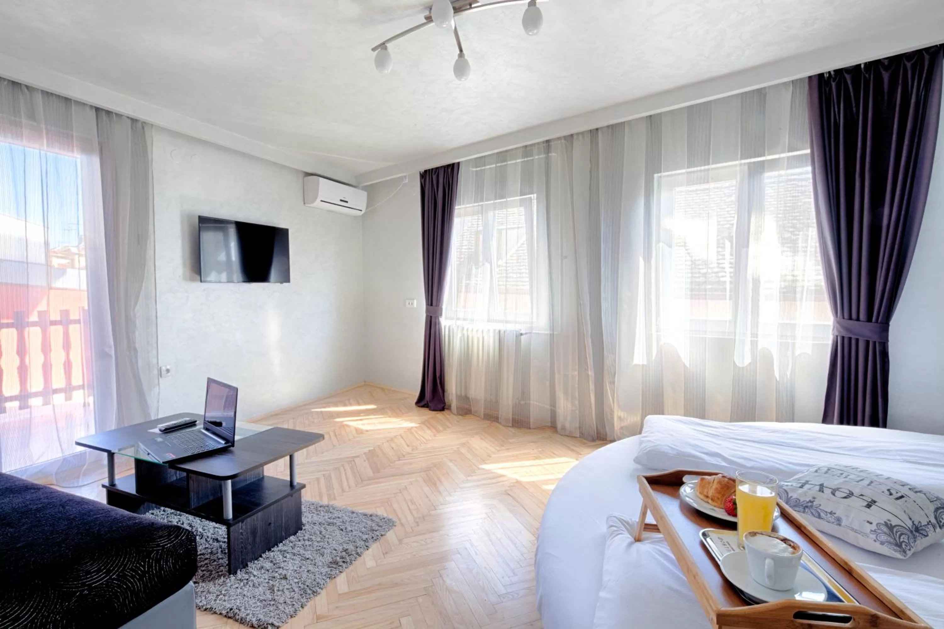 Decorative detail, Seating Area in Hotel Fontana