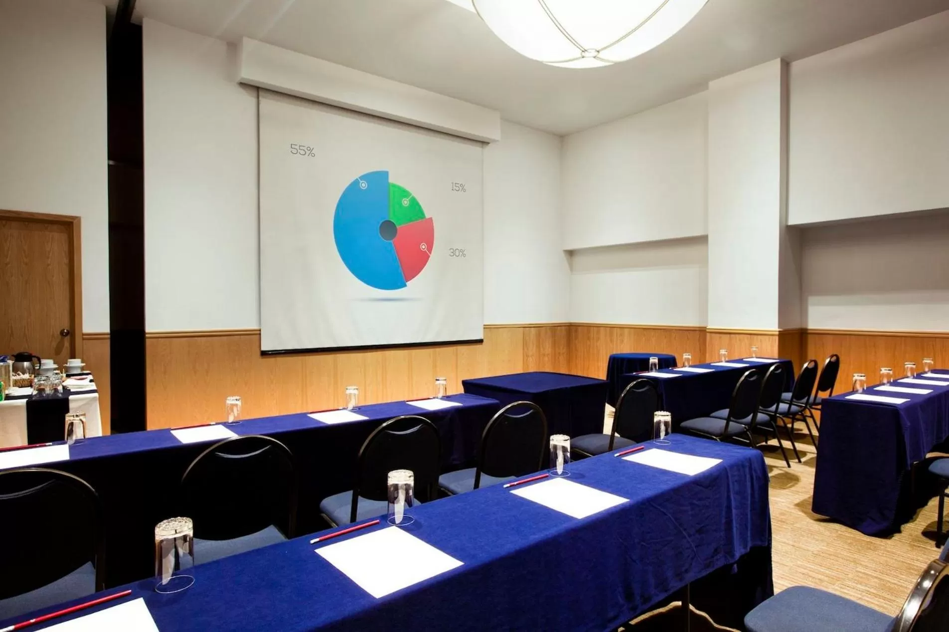 Meeting/conference room in Fiesta Inn Express Naucalpan