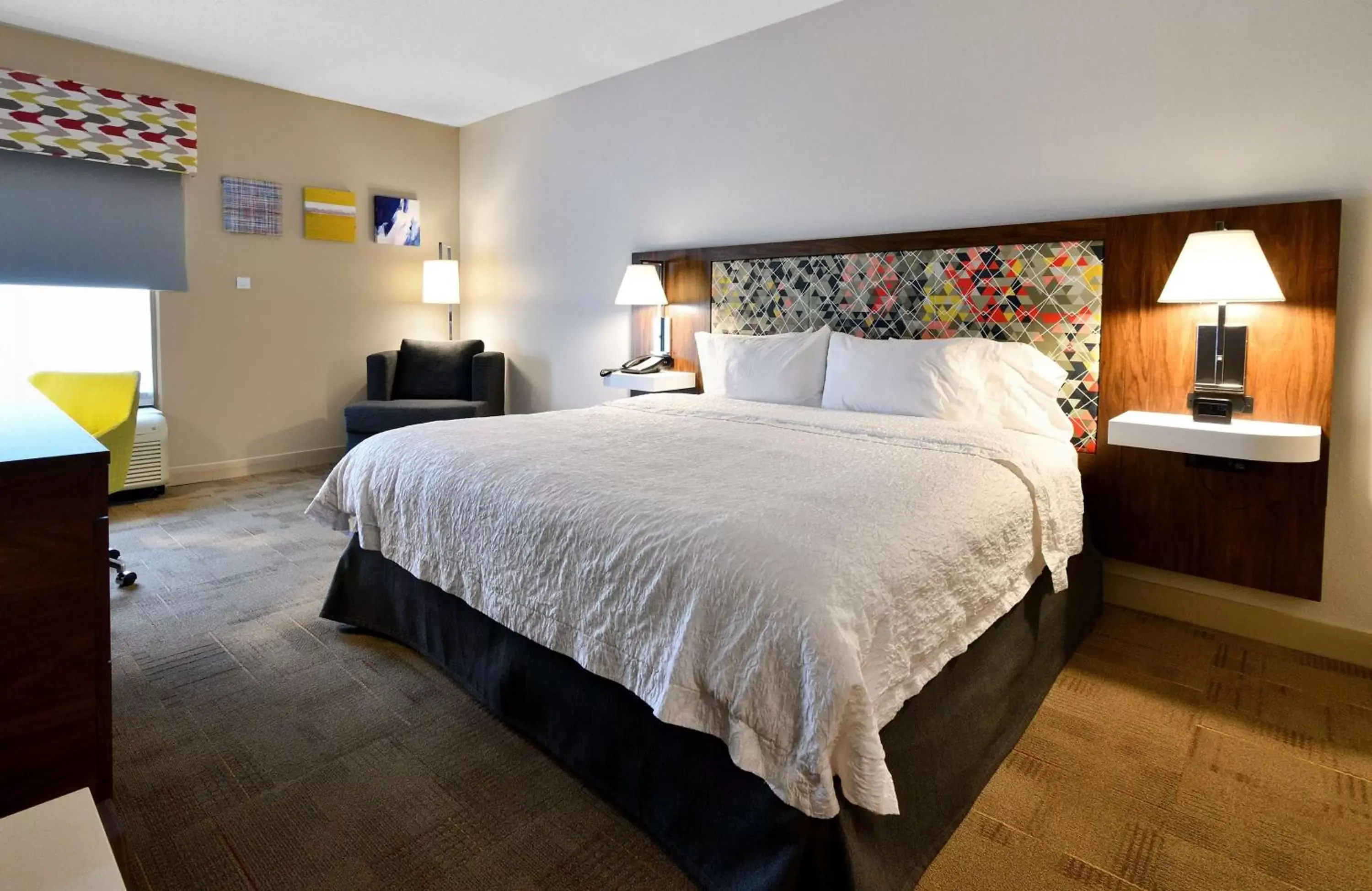 King Room Hearing Accessible with Tub - Non-Smoking in Hampton Inn Santee-I-95 King Room Hearing Accessible with Tub - Non-Smoking in Hampton Inn Santee-I-95