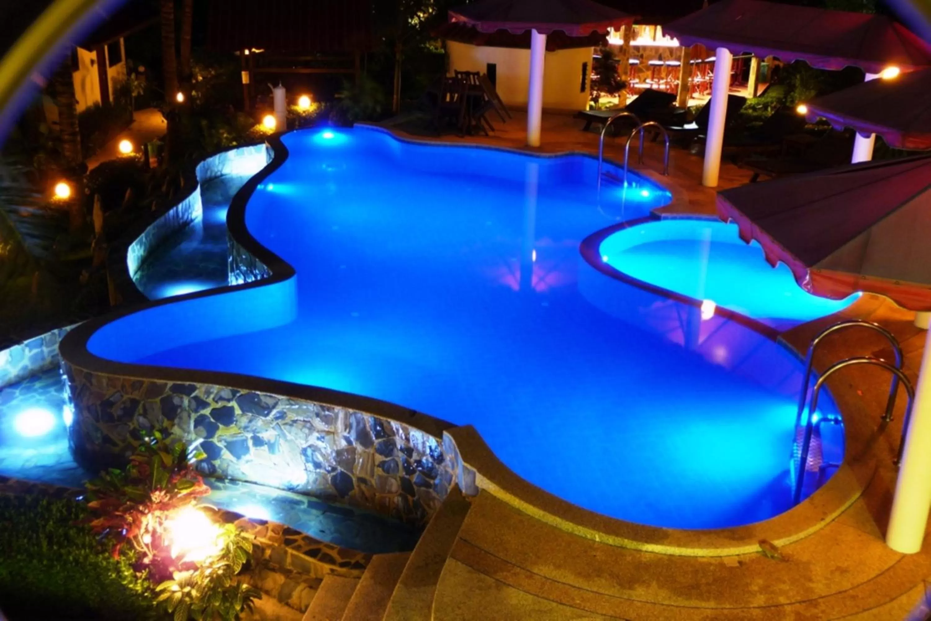 Swimming pool in Top Resort