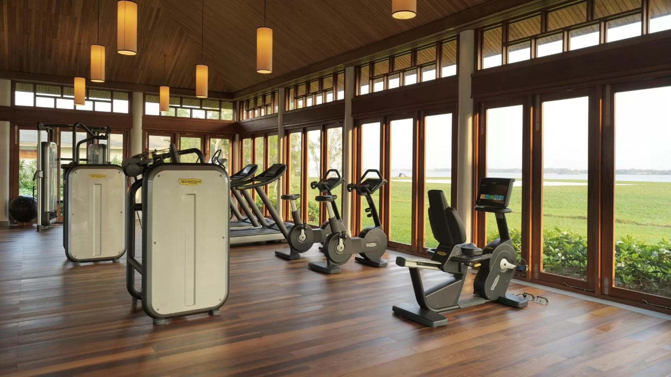Fitness centre/facilities in Azerai Can Tho