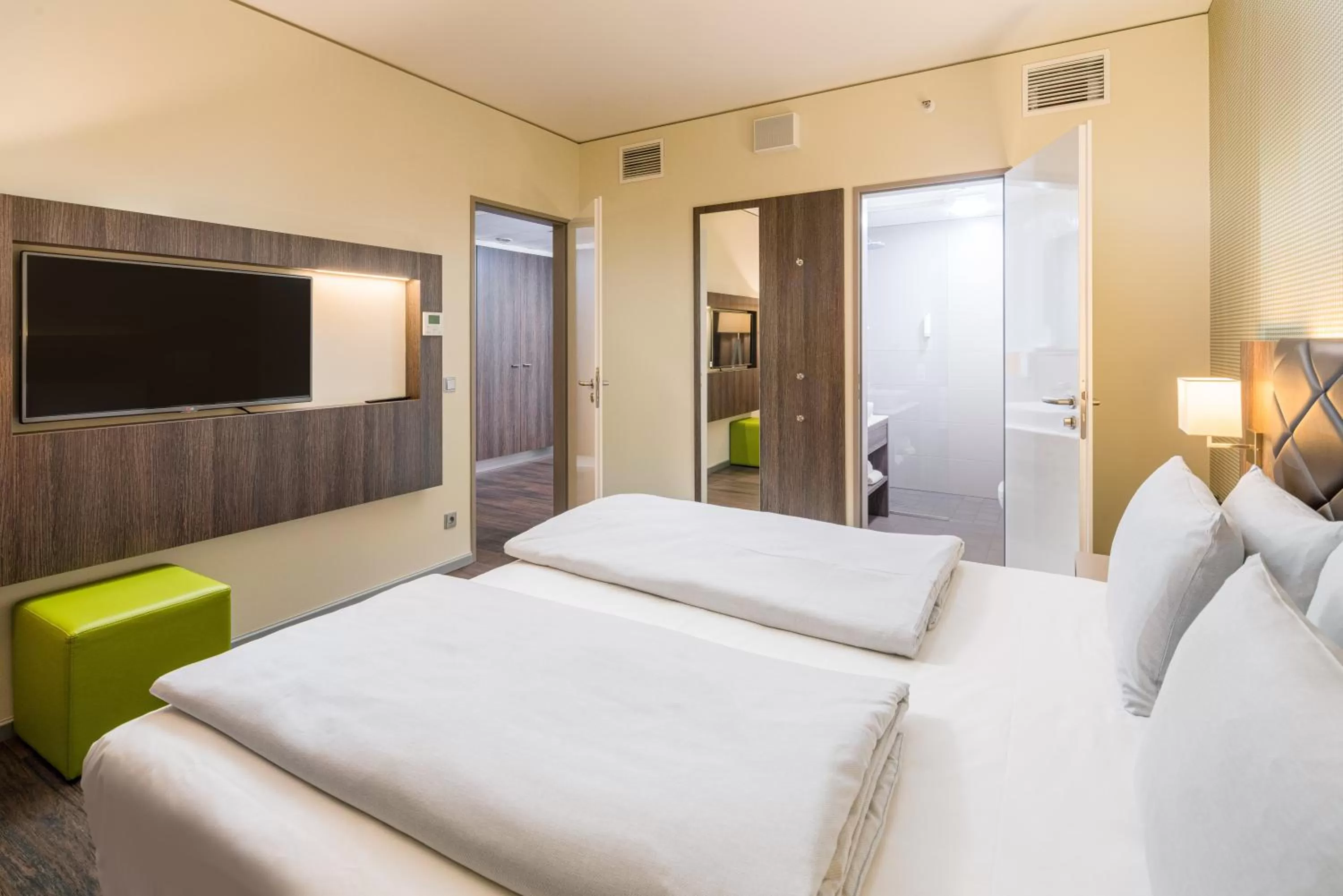 Bedroom in Best Western Hotel Airport Frankfurt