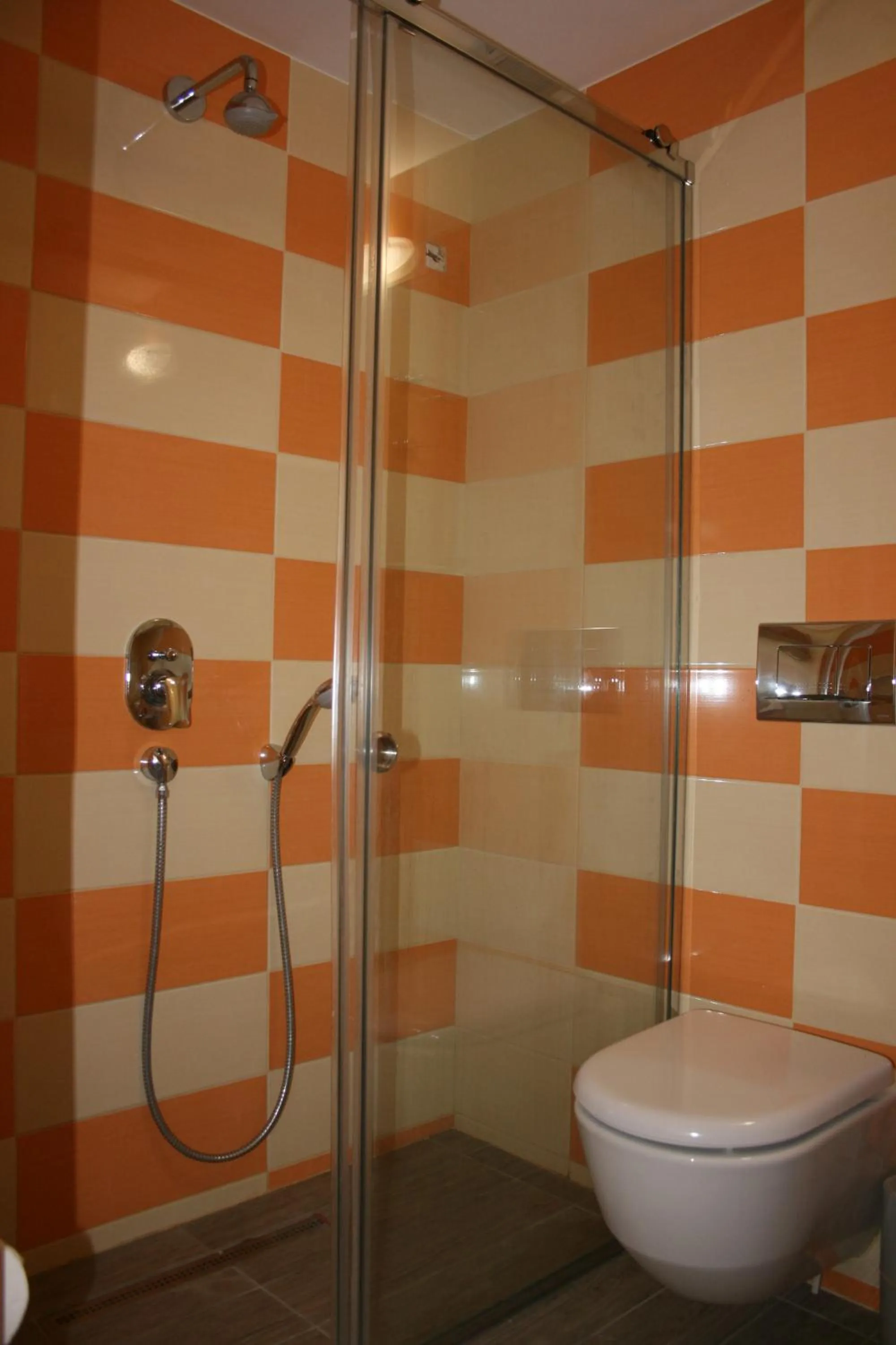 Shower in Metaxa Hotel