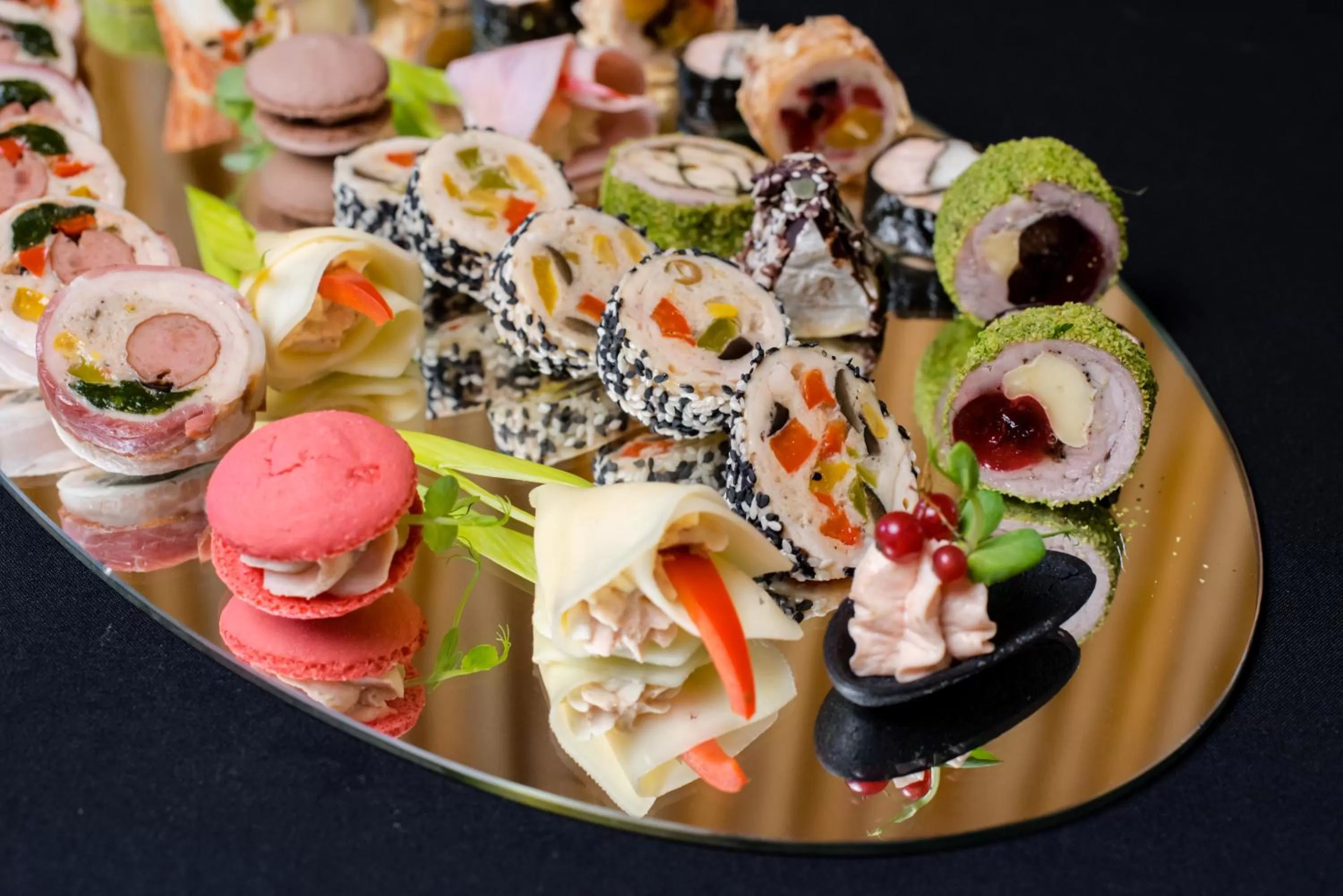 Restaurant/places to eat in Hotel Oxford By TimHotels