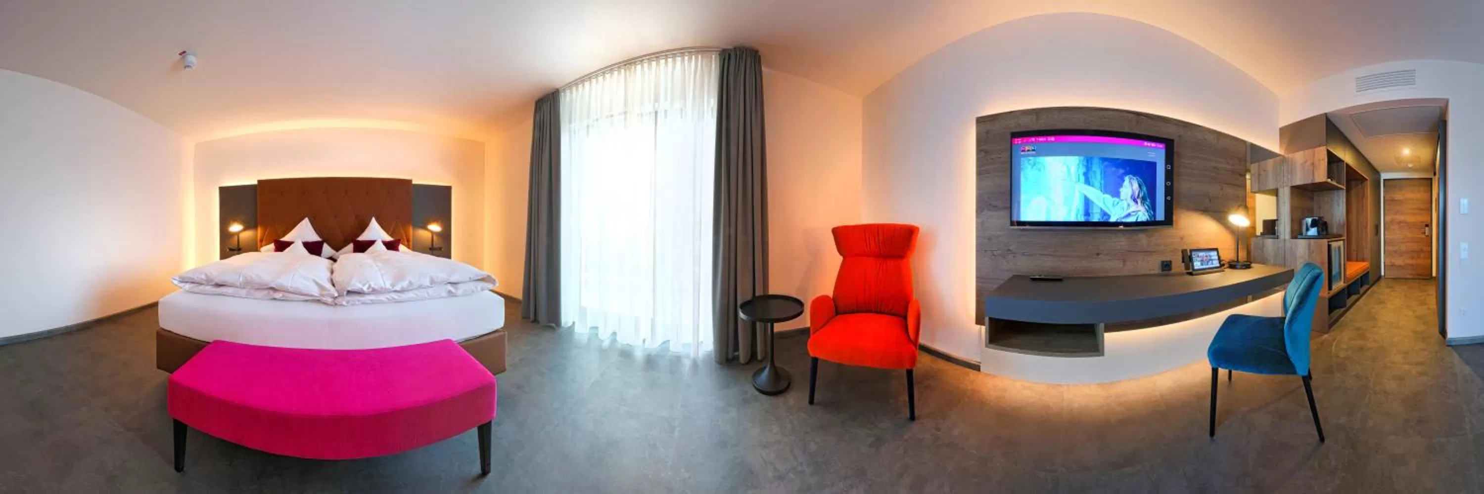 Photo of the whole room, Bed in Emils Hotel