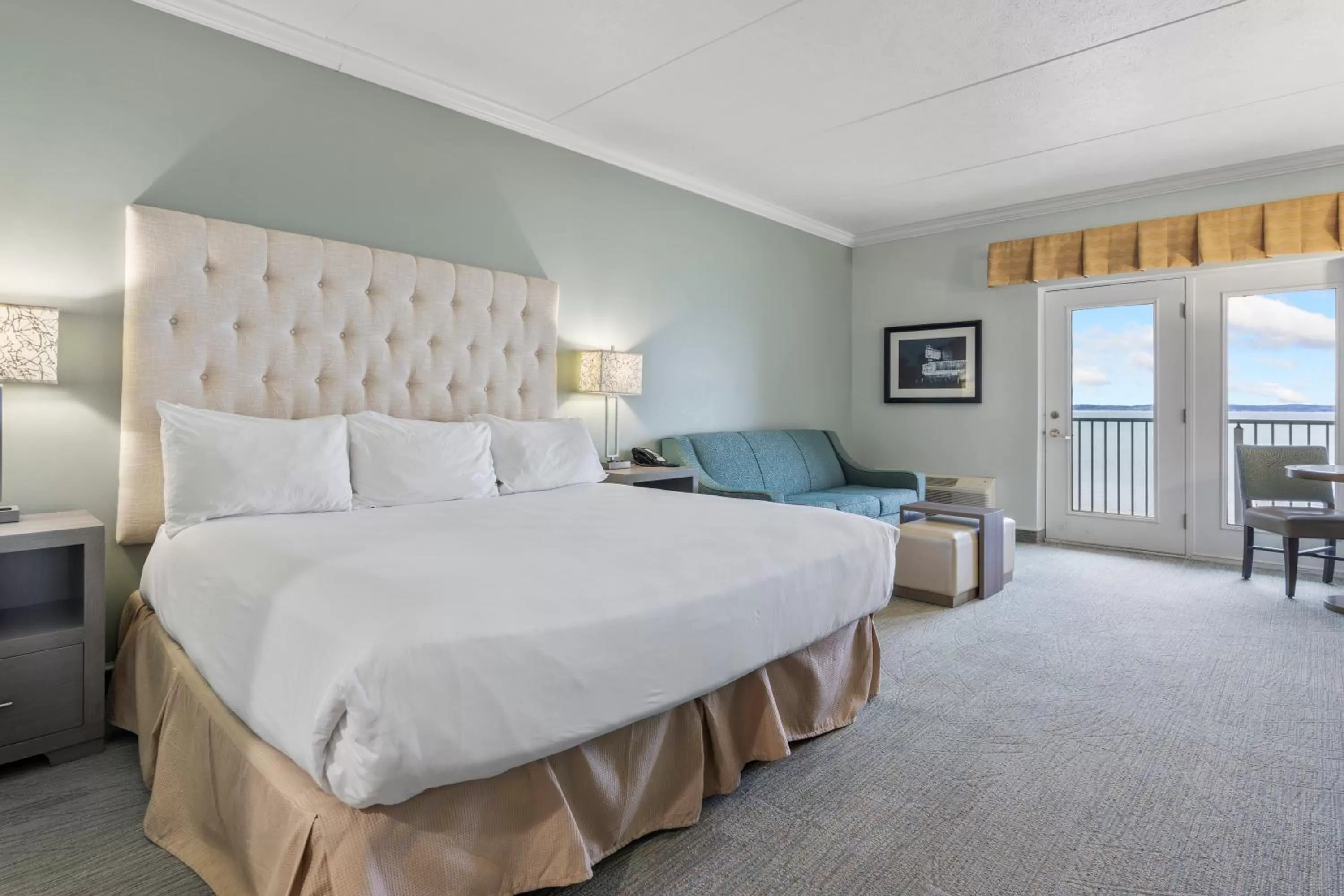 Bedroom, Bed in Cherry Tree Inn & Suites