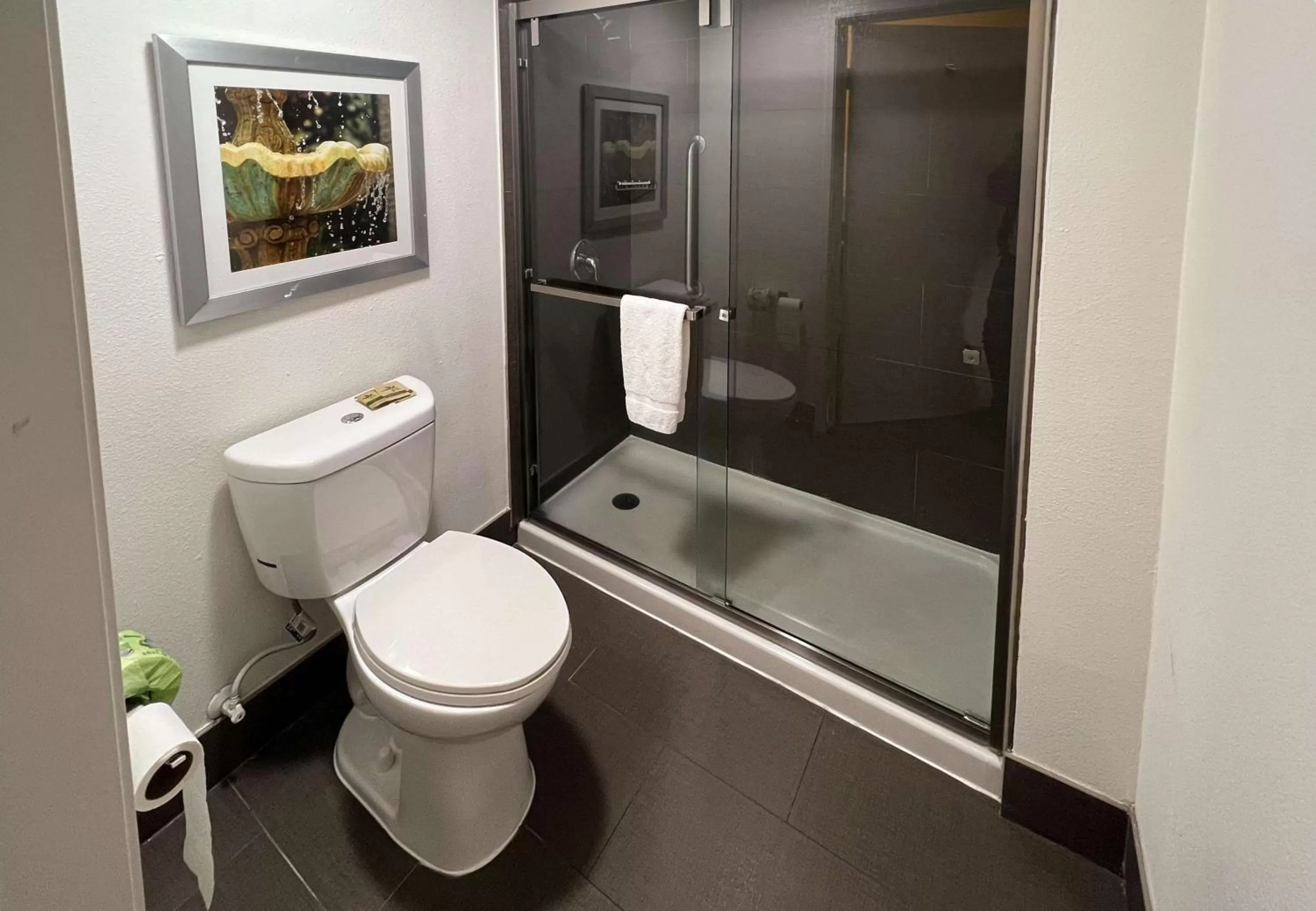 Bathroom in Motel 6 San Francisco CA Fisherman"s Wharf