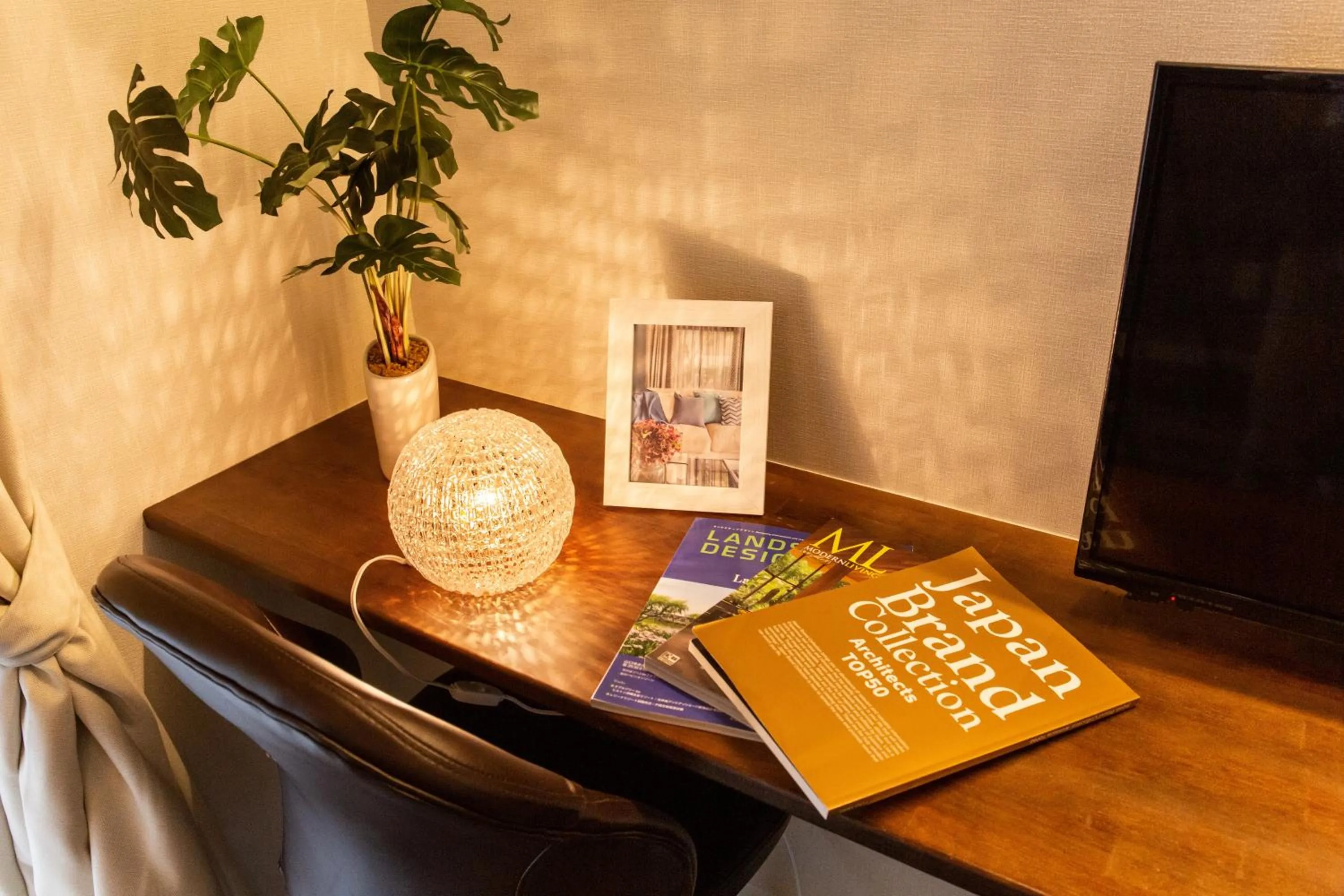 Photo of the whole room in MrKINJO in Nicas Makishi