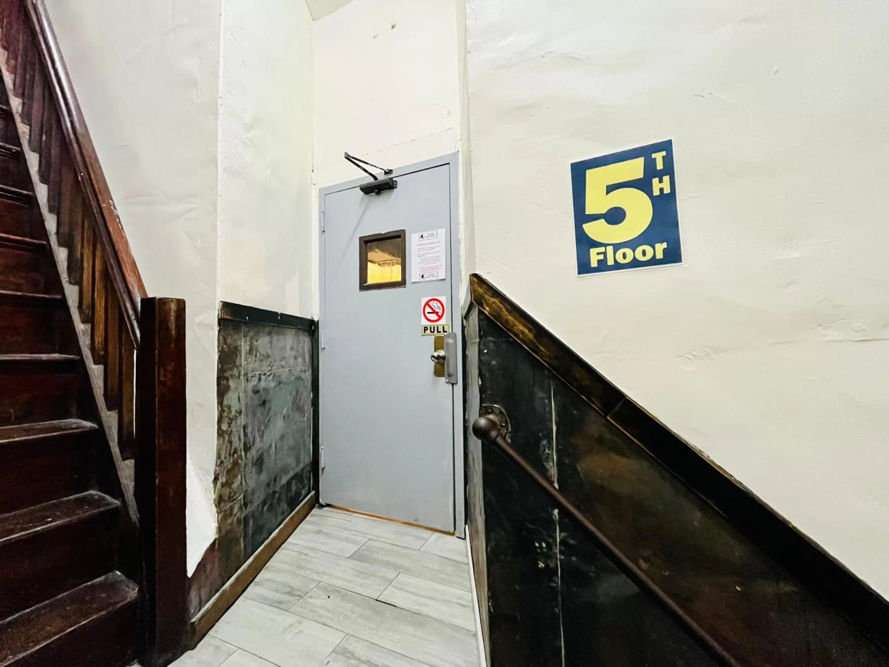 Property building in New York Spirit Retreats HOSTEL