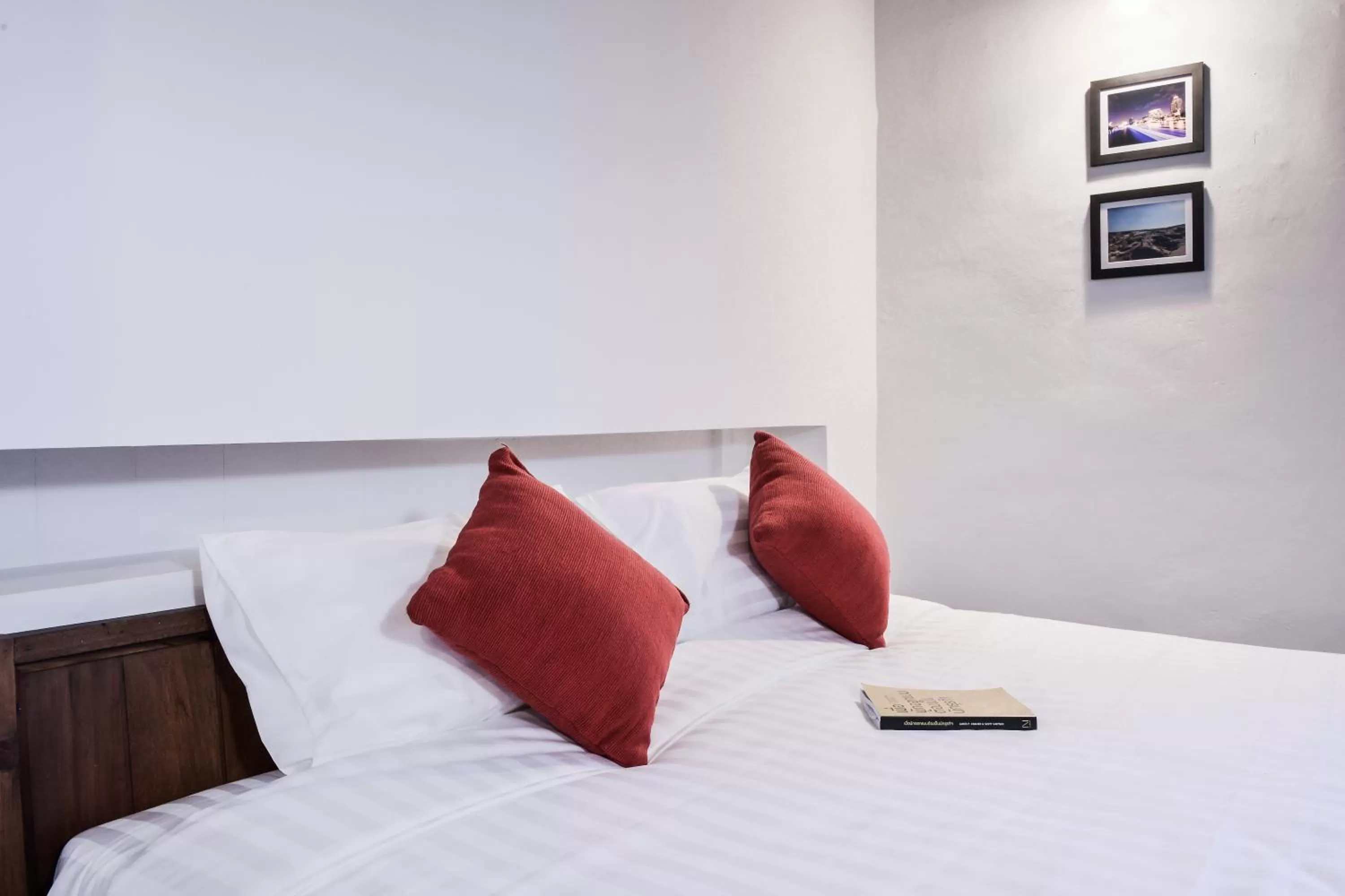 Bed in Neighbor Phuthon